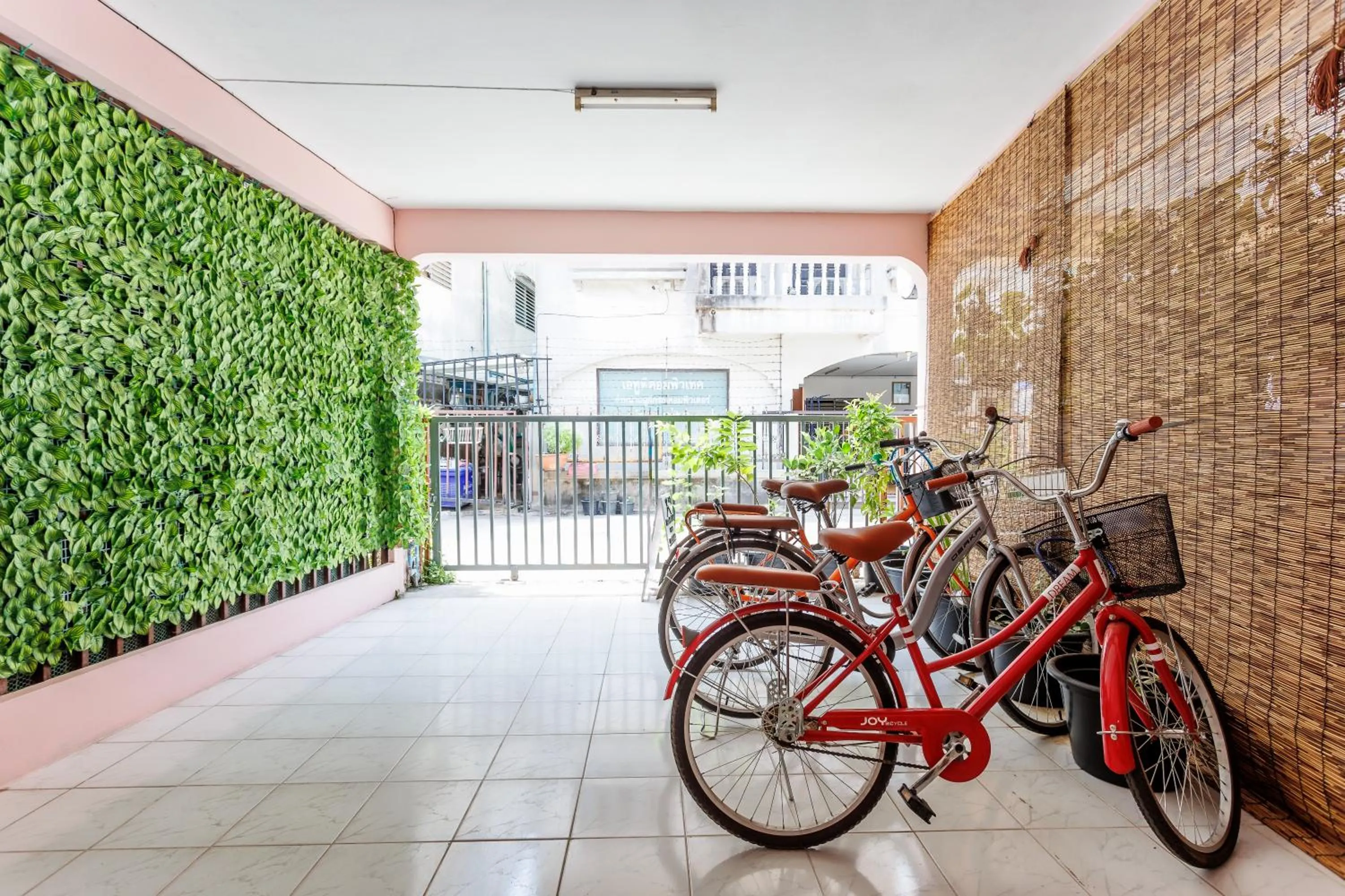 Day in Baan Mee Suk Ayutthaya