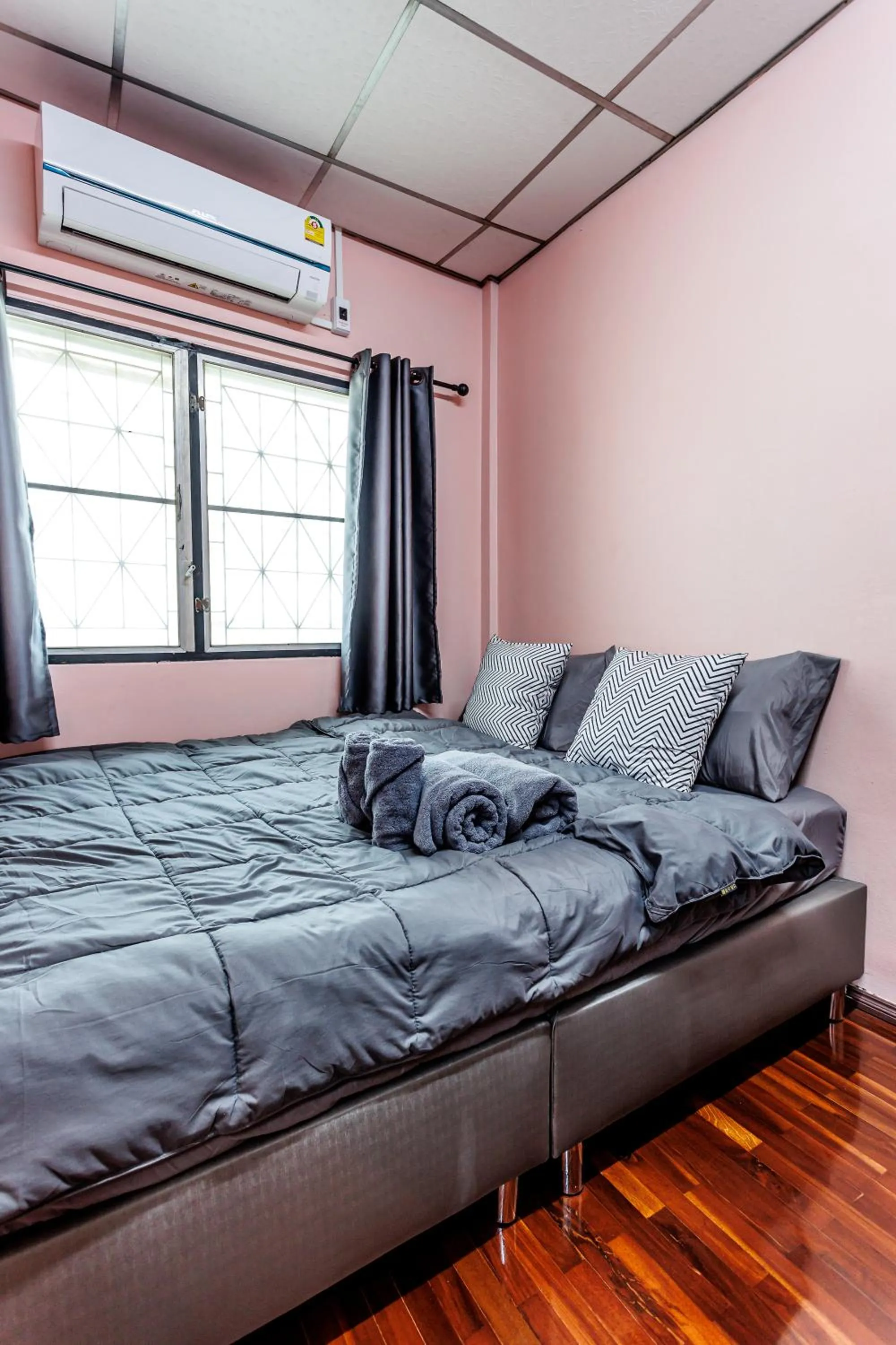 Bed in Baan Mee Suk Ayutthaya