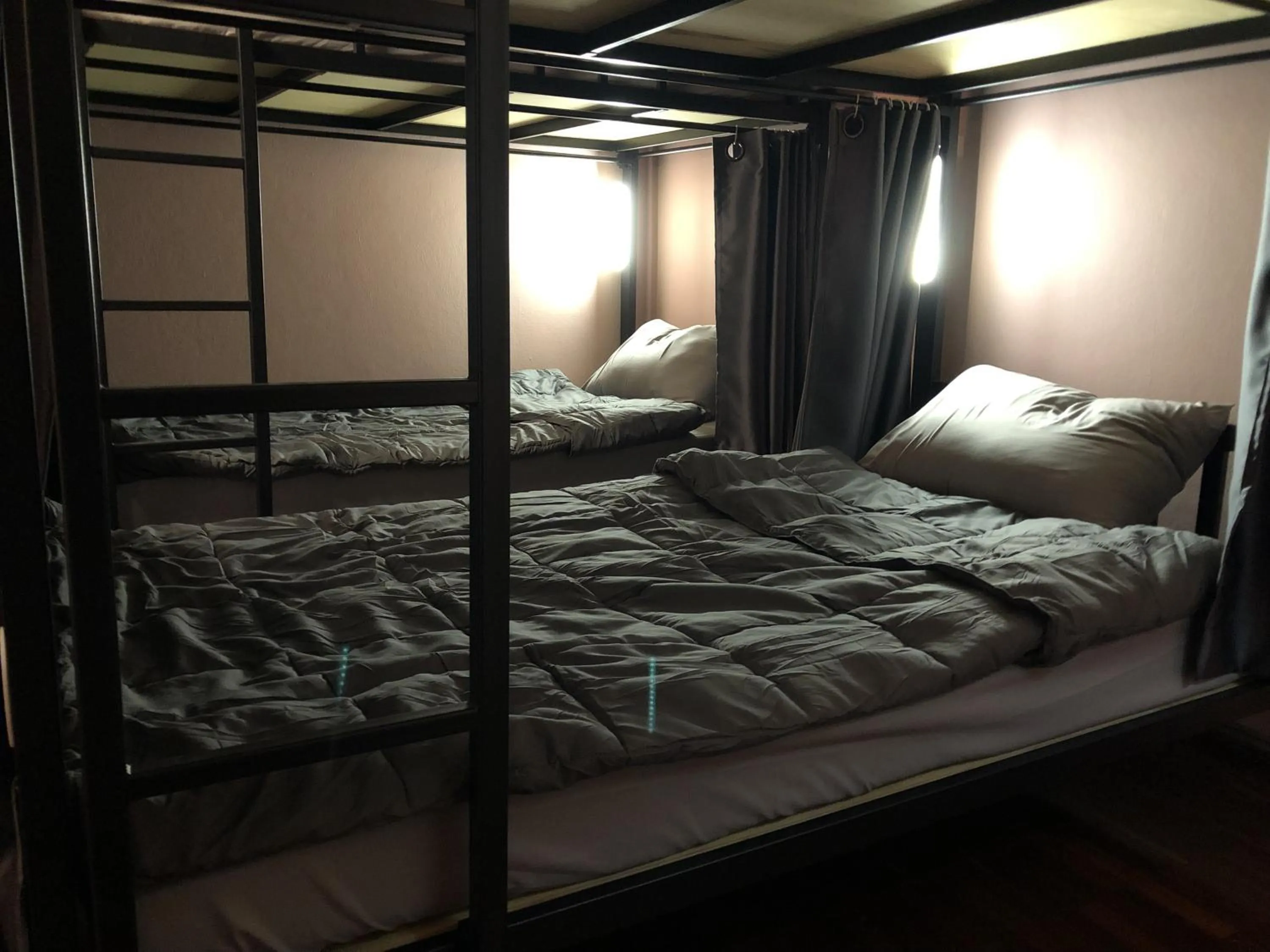 bunk bed, Bed in Baan Mee Suk Ayutthaya