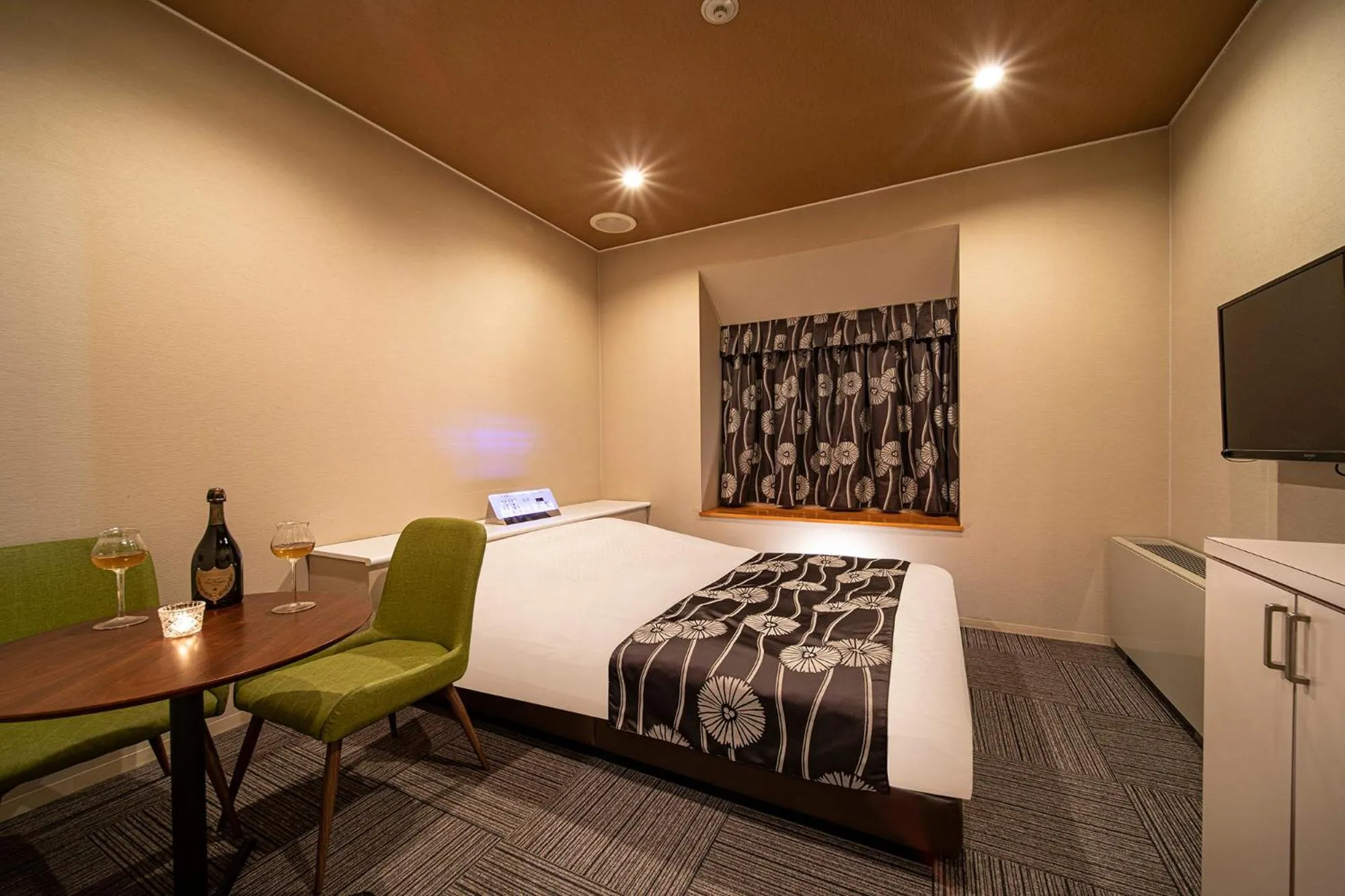 Bed in Hotel Rakuseki Honkan