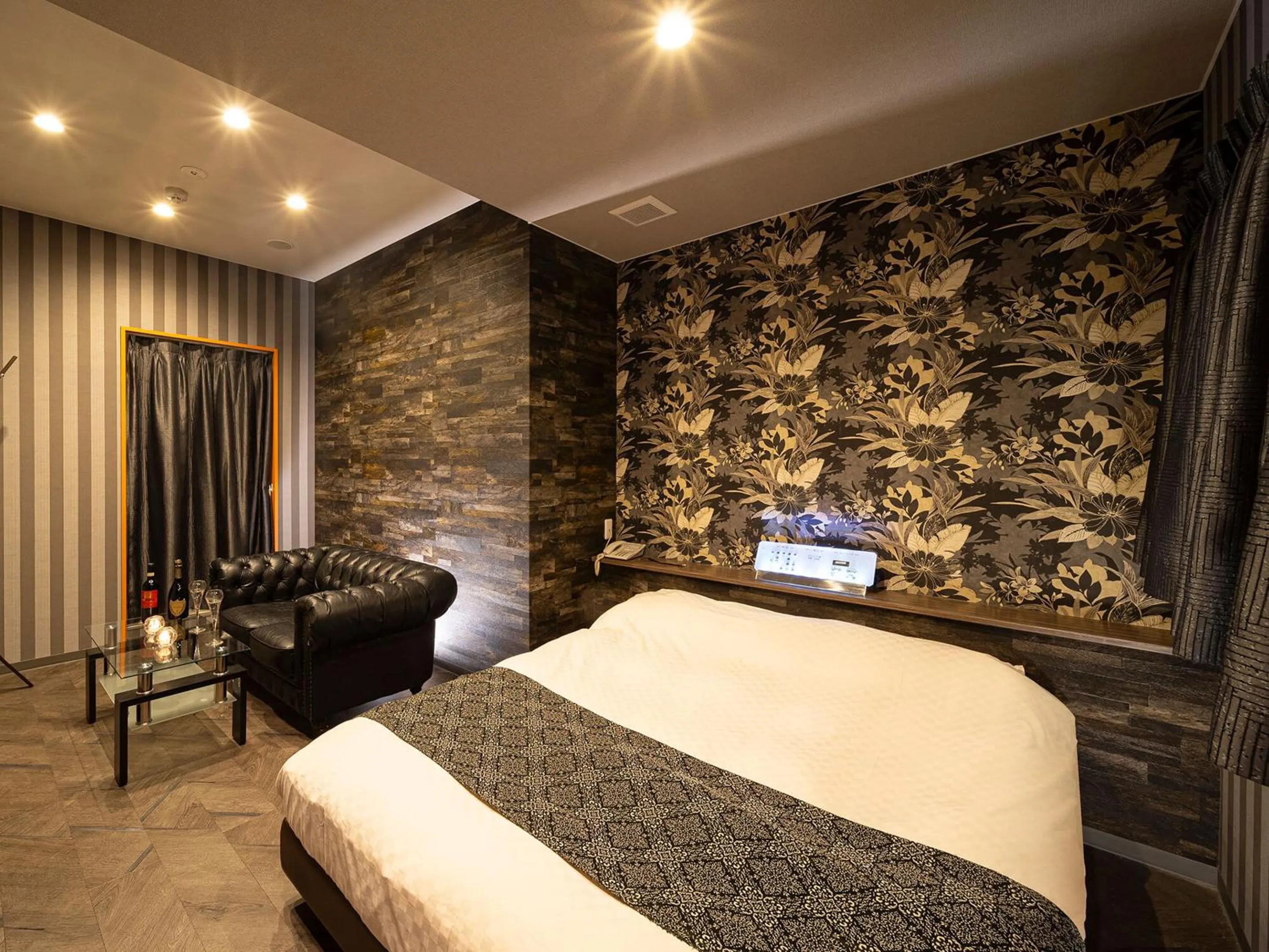 Bed in Hotel Rakuseki Honkan