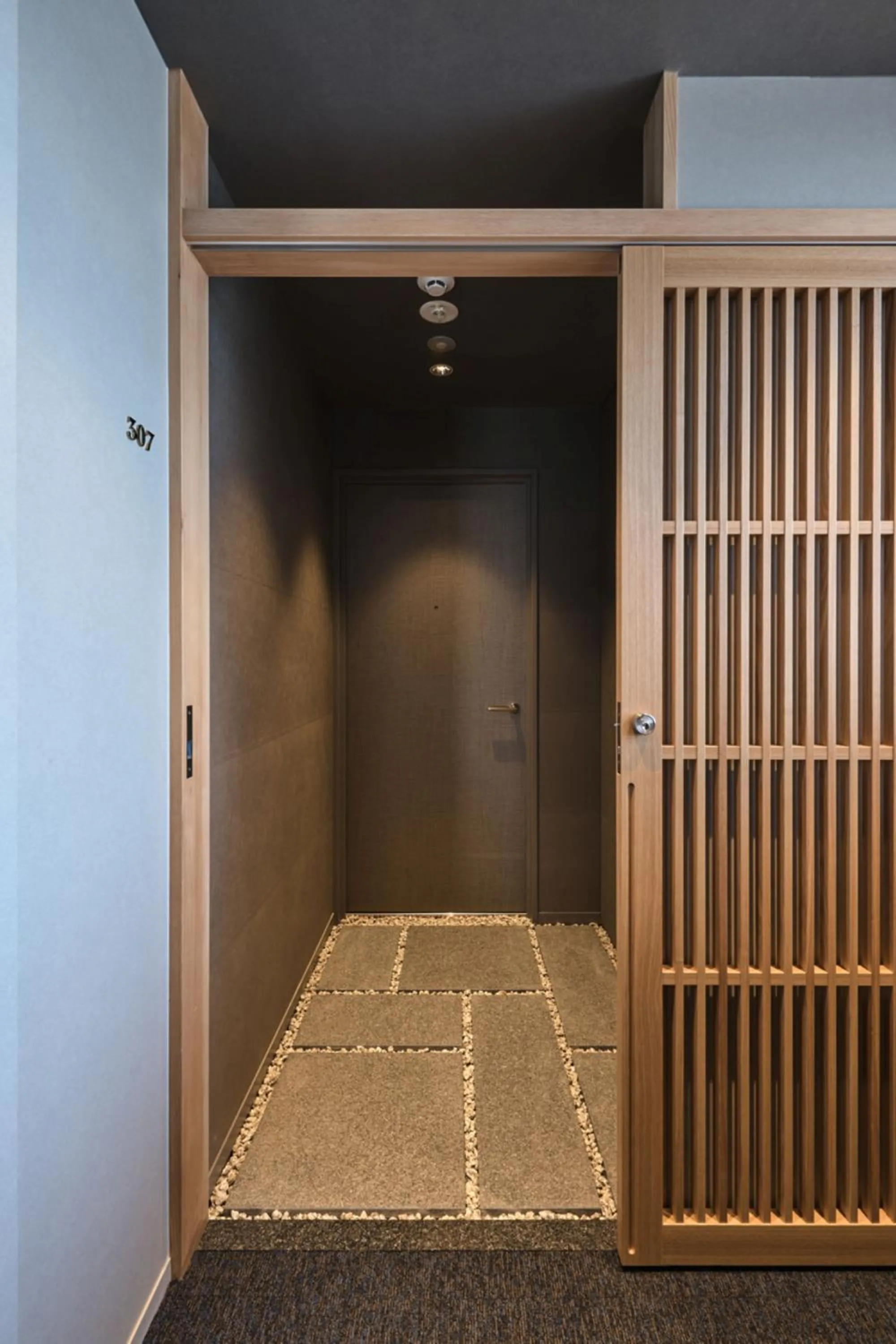 Other in Minn Nijo-jo