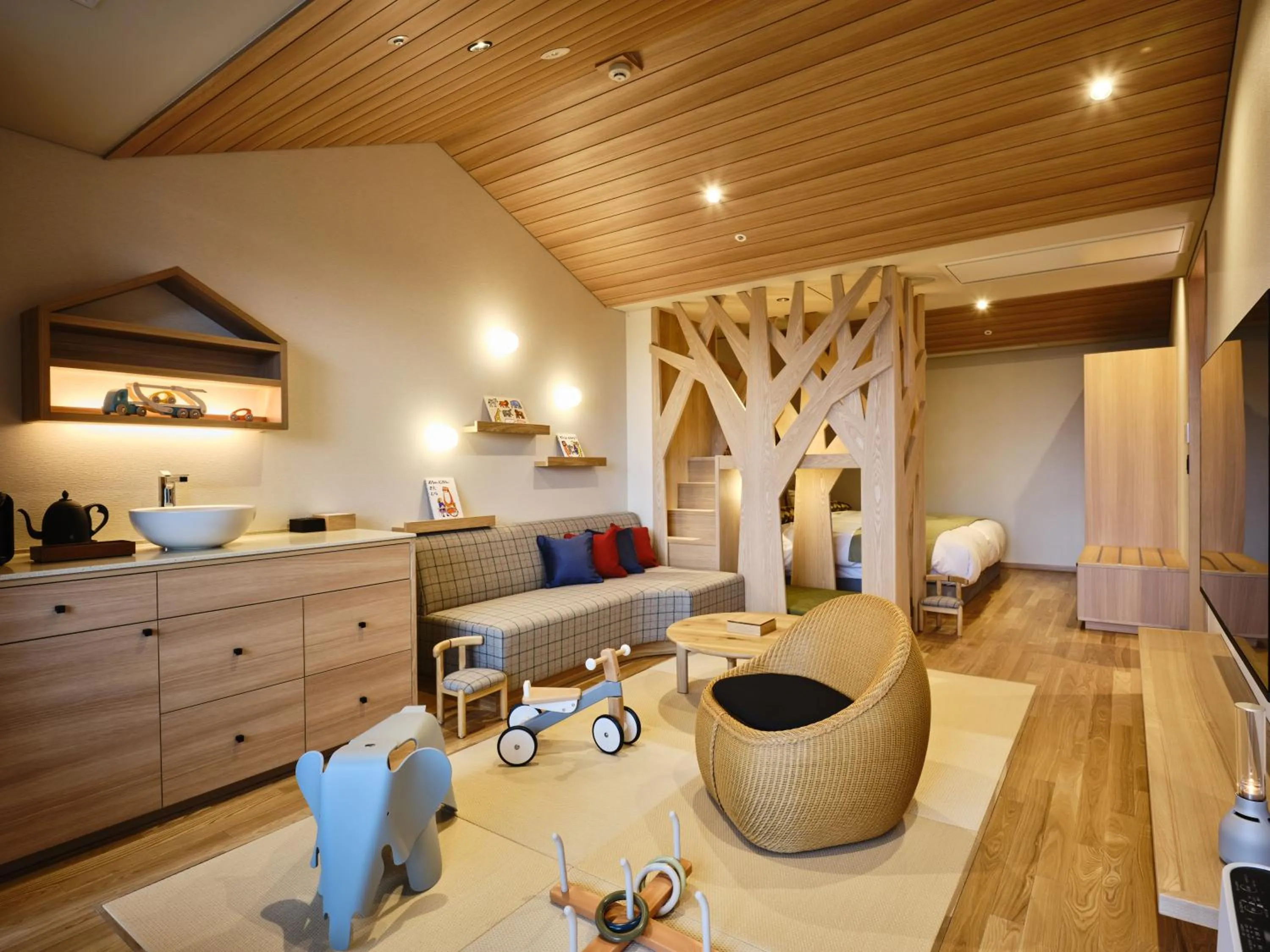 Photo of the whole room in Lake Toya Tsuruga Resort HIKARINOUTA