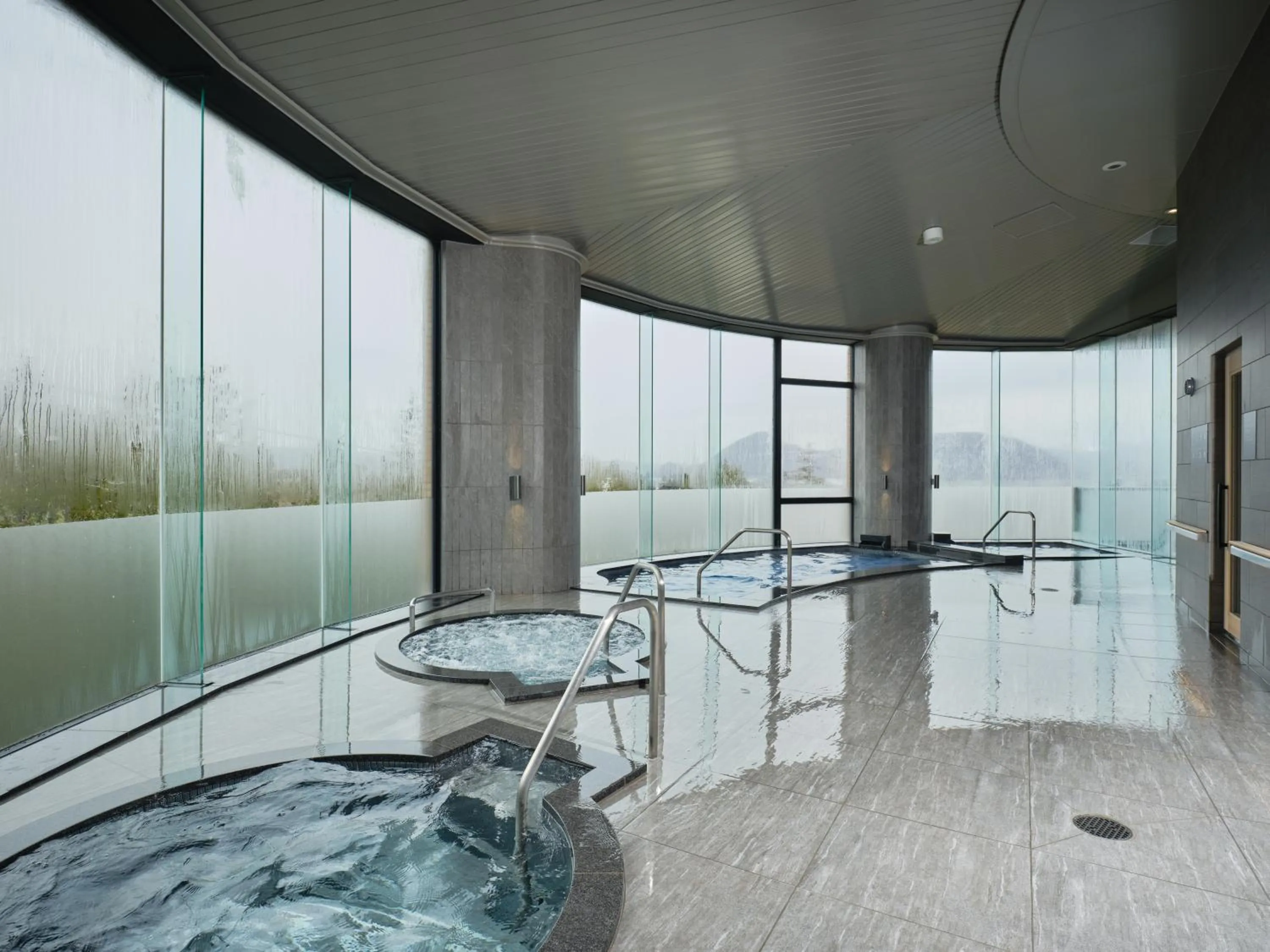 Hot Spring Bath in Lake Toya Tsuruga Resort HIKARINOUTA