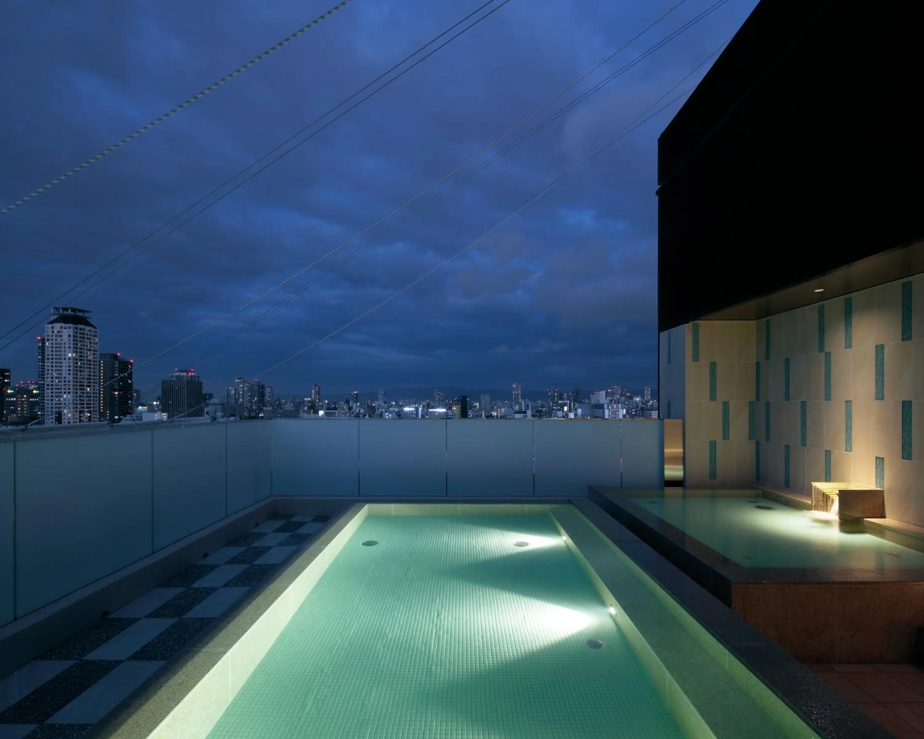 Open Air Bath in Candeo Hotels Osaka Shinsaibashi