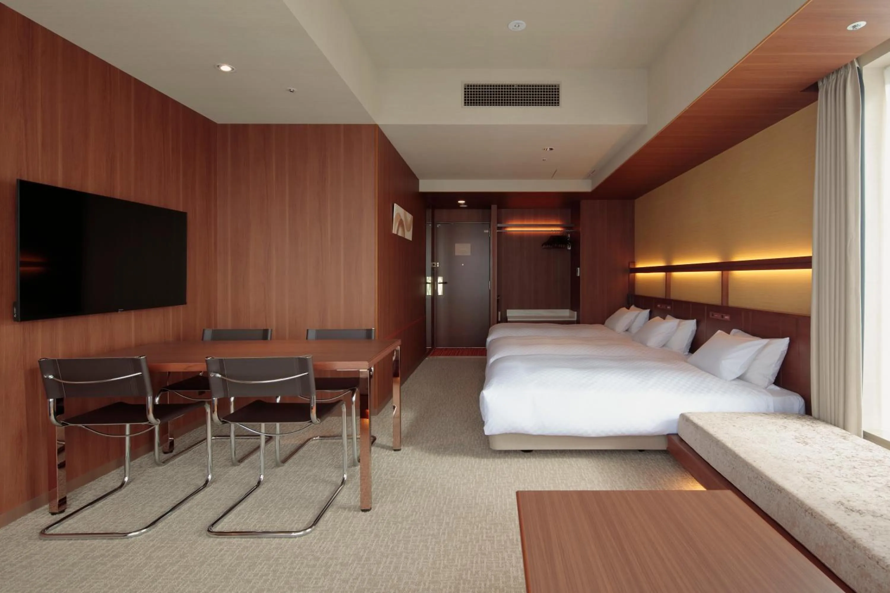 Seating area, Bed in Candeo Hotels Osaka Shinsaibashi