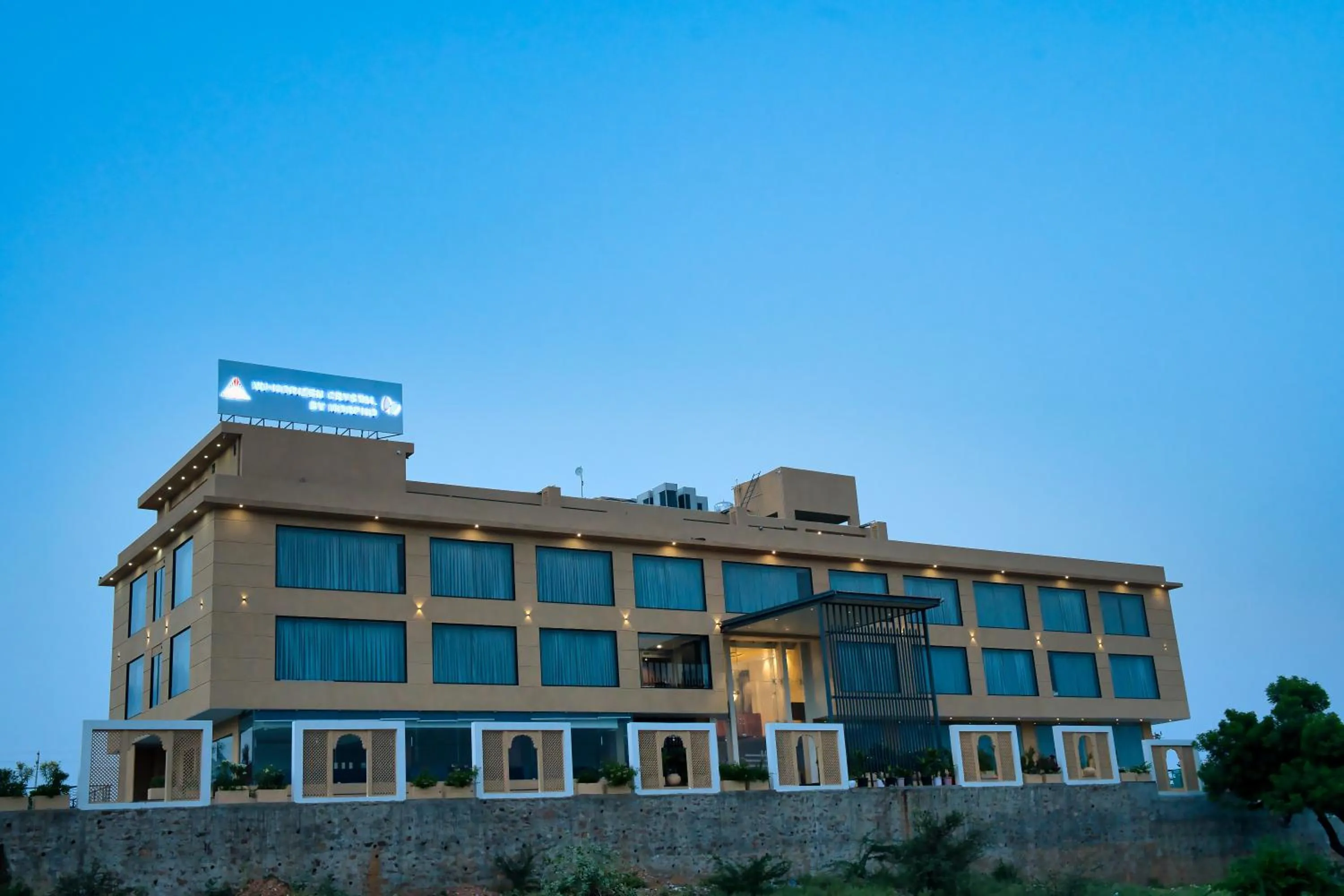 Facade/entrance in Sterling Pushkar