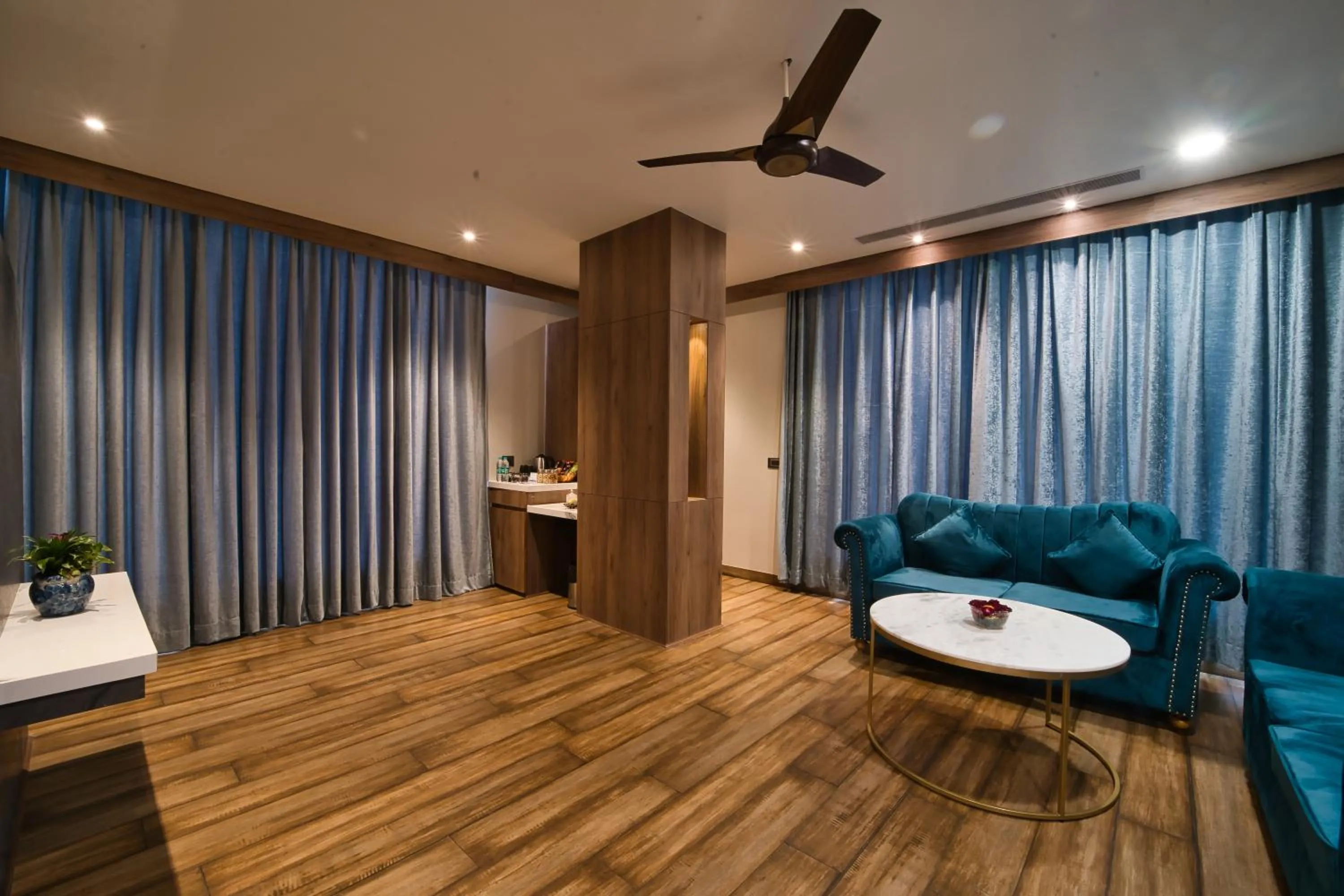 Photo of the whole room in Sterling Pushkar