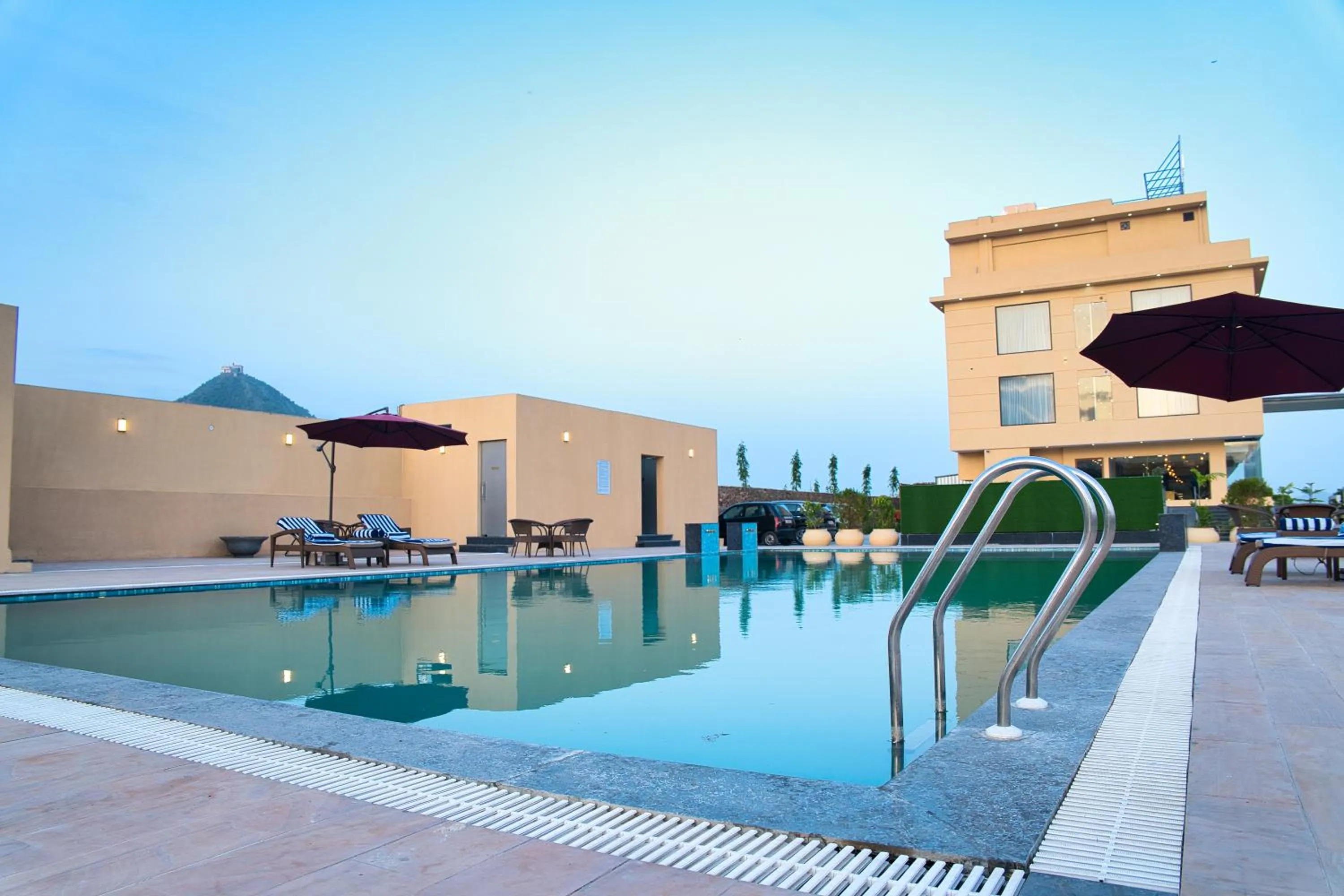 Swimming pool in Sterling Pushkar