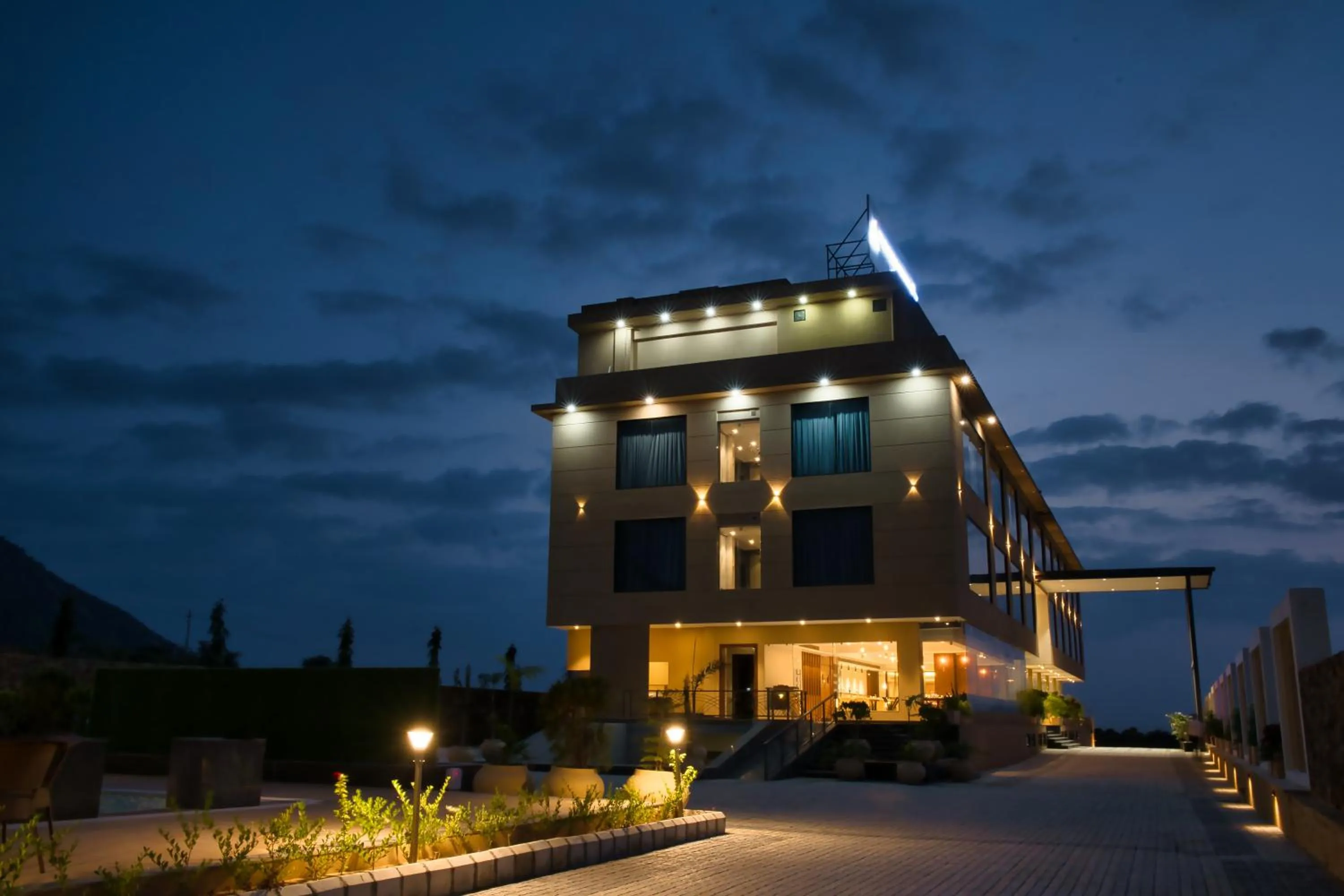 Facade/entrance in Sterling Pushkar