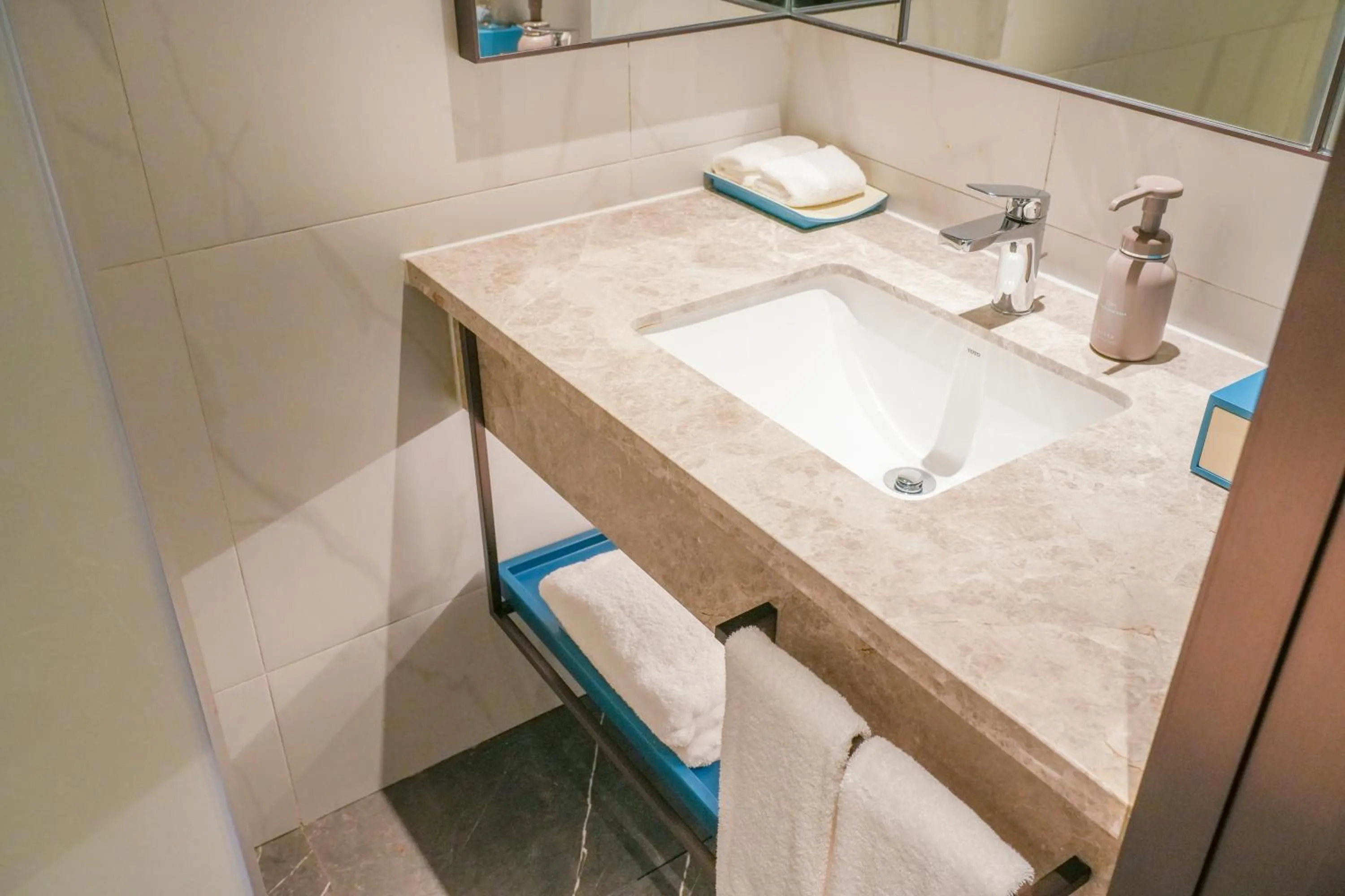 Shower in Wyndham Guangzhou Baiyun Mountain