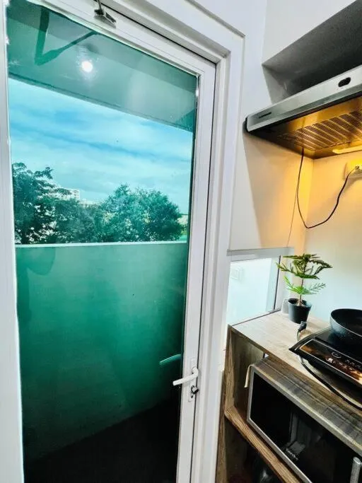 Sweet Home with WiFi and Netflix