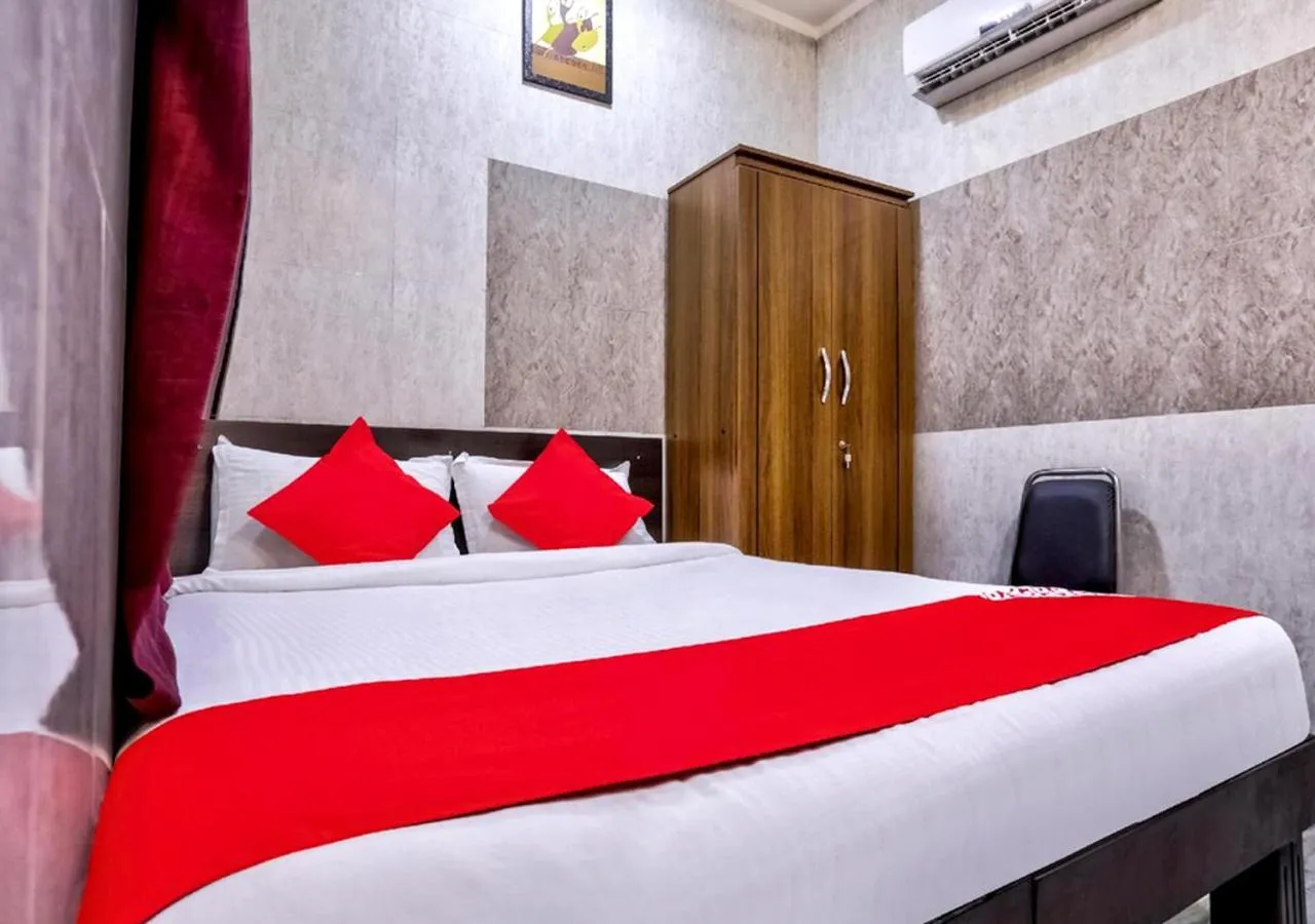 Bedroom, Bed in Chellam Residency