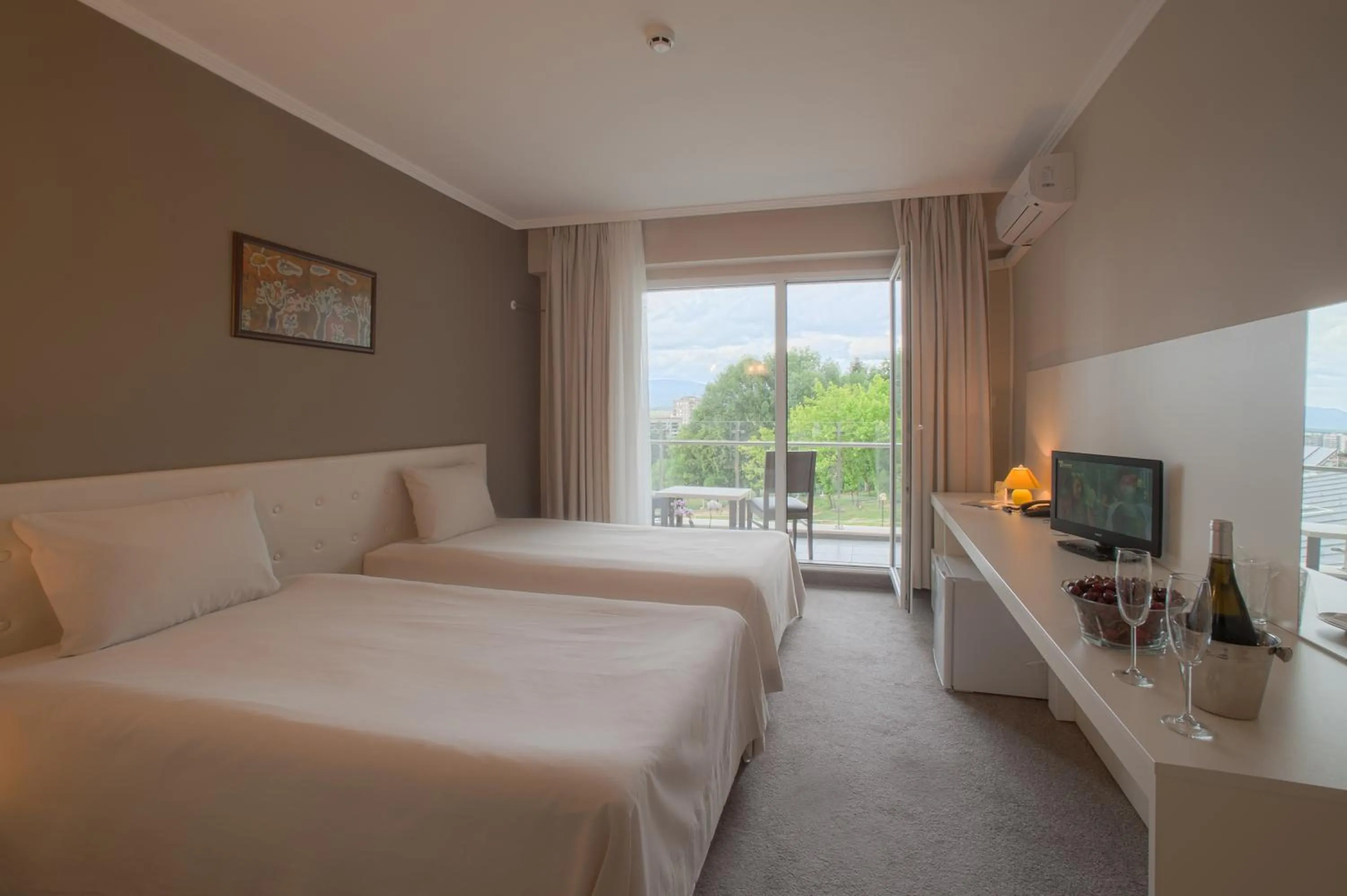 Photo of the whole room, Bed in Парк хотел Кюстендил