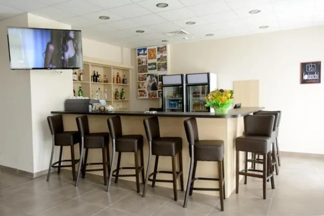 Lounge or bar in Парк хотел Кюстендил