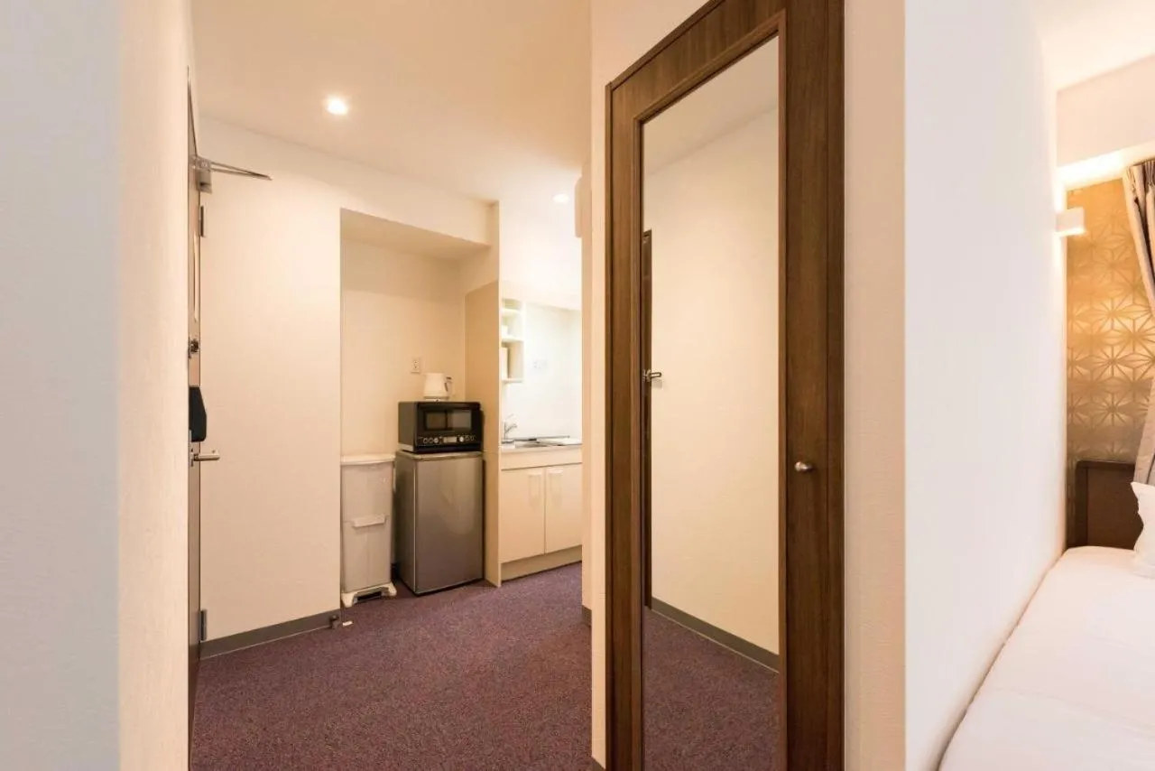 Bed in Serorin Light Hotel Tokyo