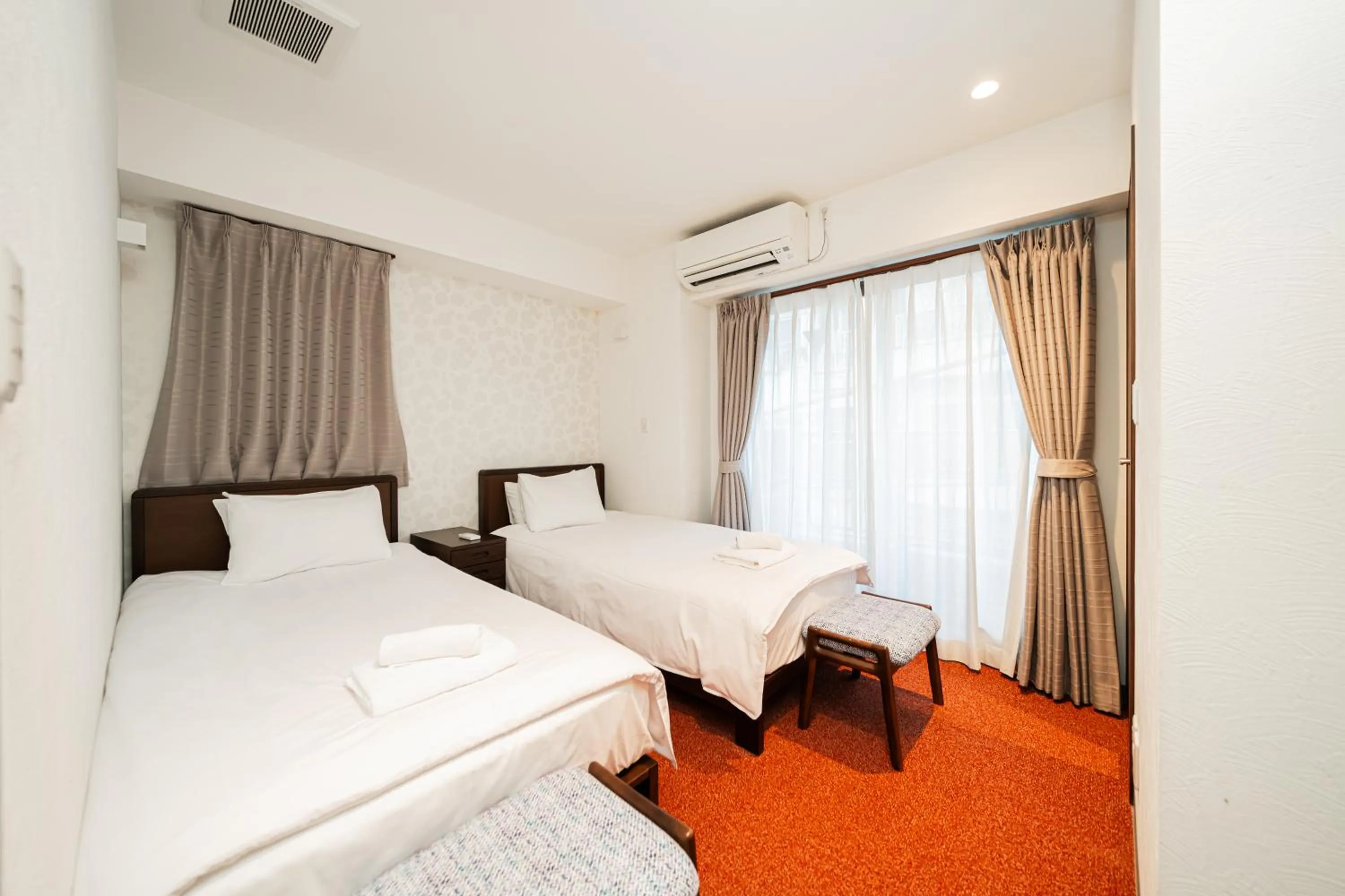 Bed in Serorin Light Hotel Tokyo