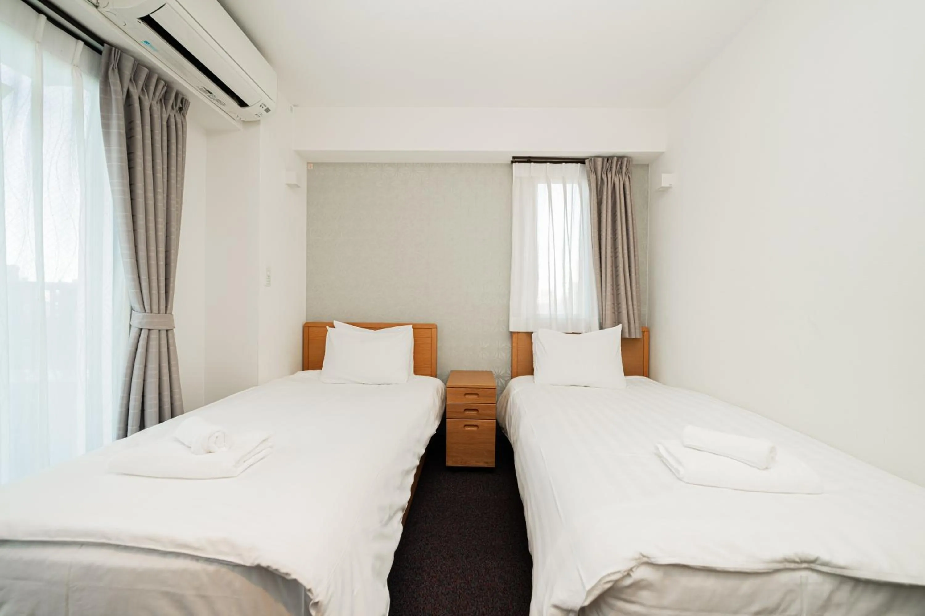 Bed in Serorin Light Hotel Tokyo