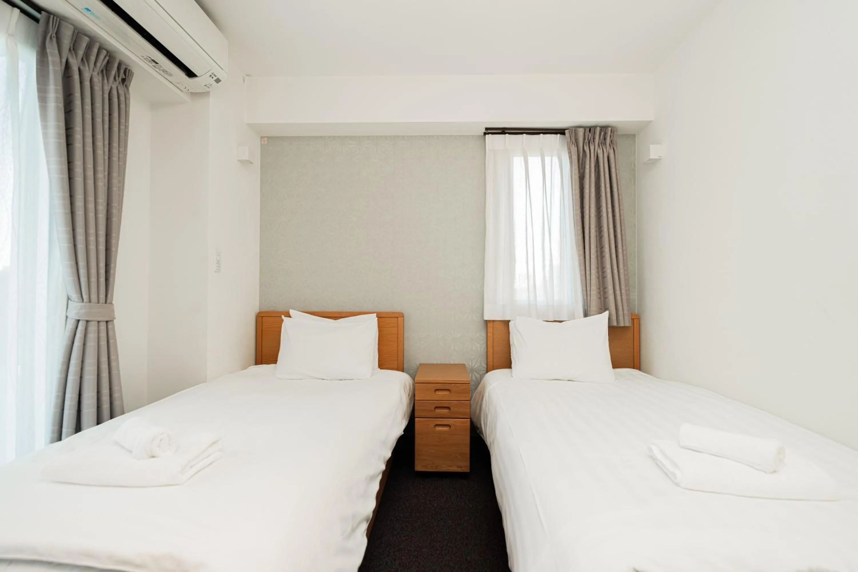 Bed in Serorin Light Hotel Tokyo