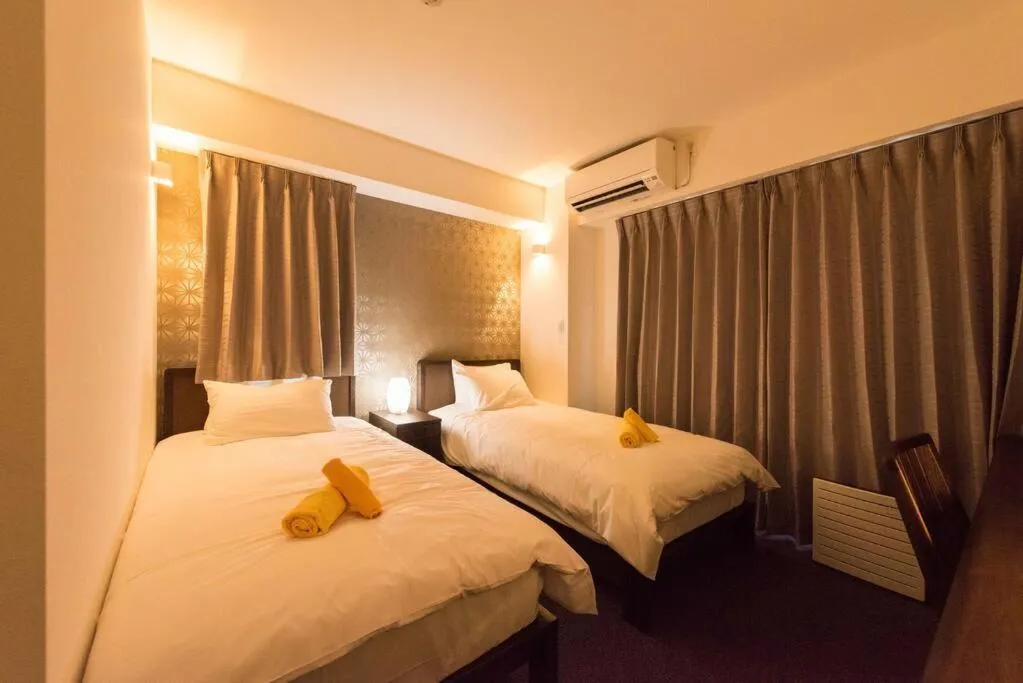 Bed in Serorin Light Hotel Tokyo