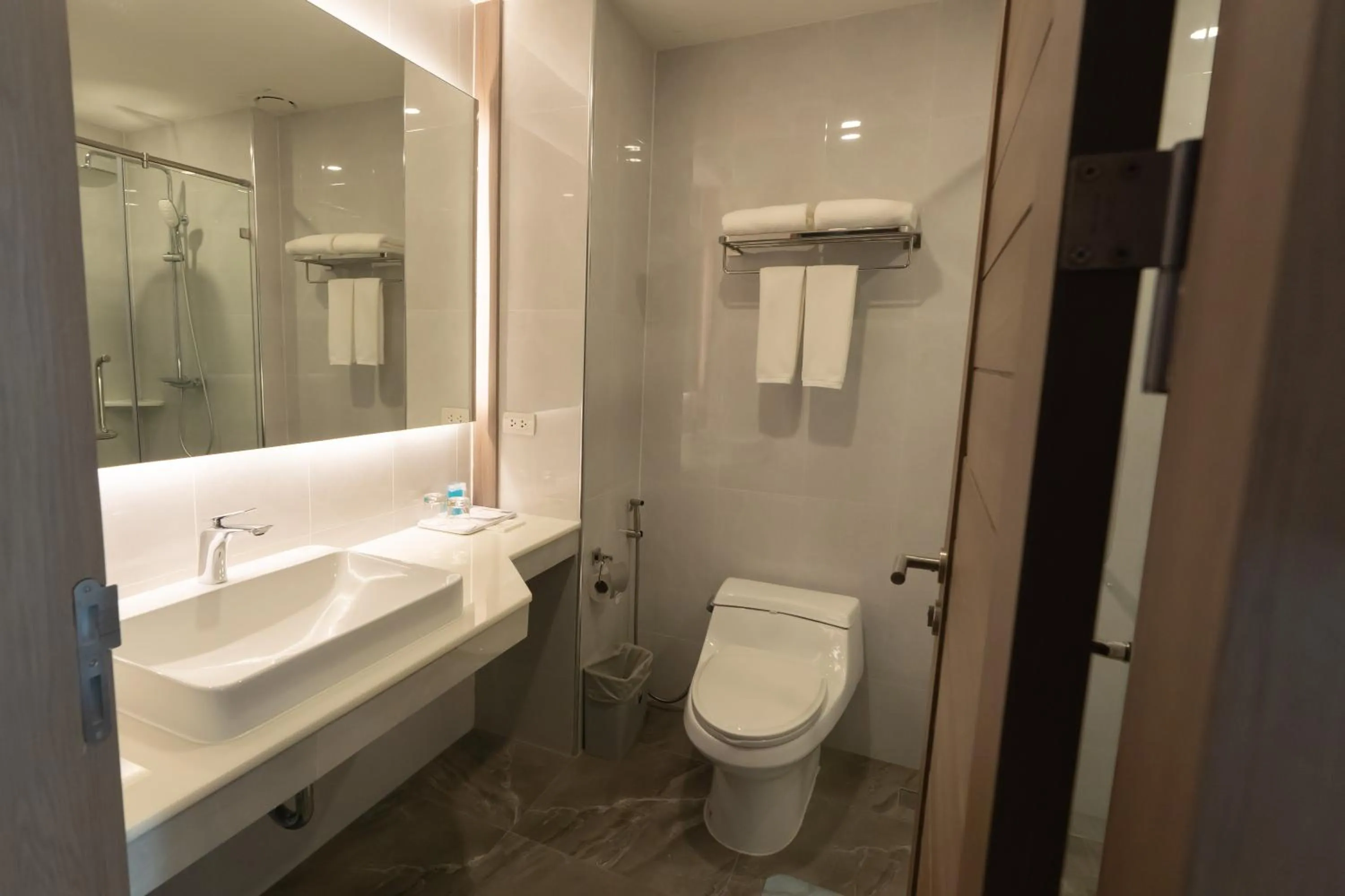 Toilet in Crystal Srivaree Suvarnabhumi Hotel