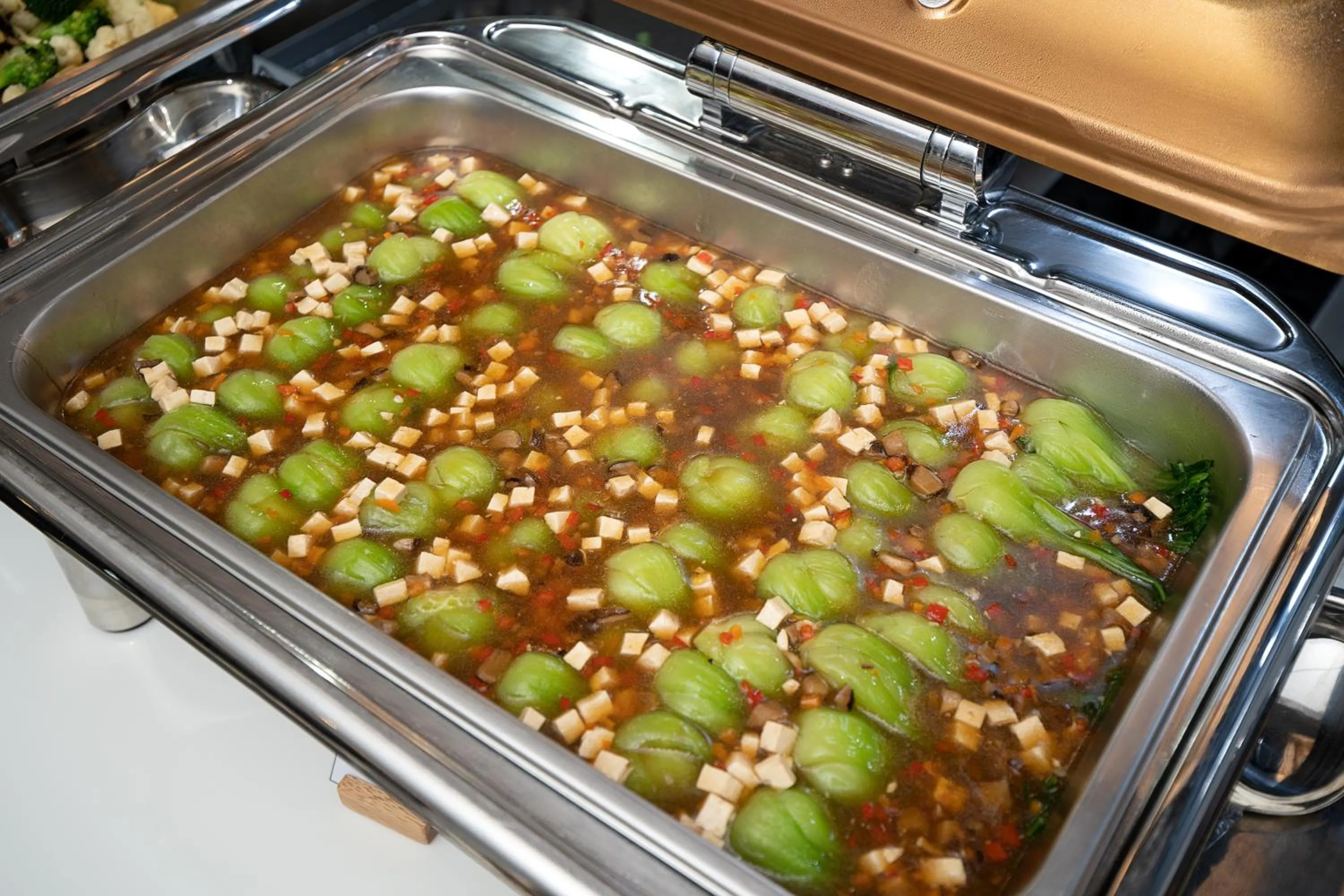 Food and drinks in Crystal Srivaree Suvarnabhumi Hotel