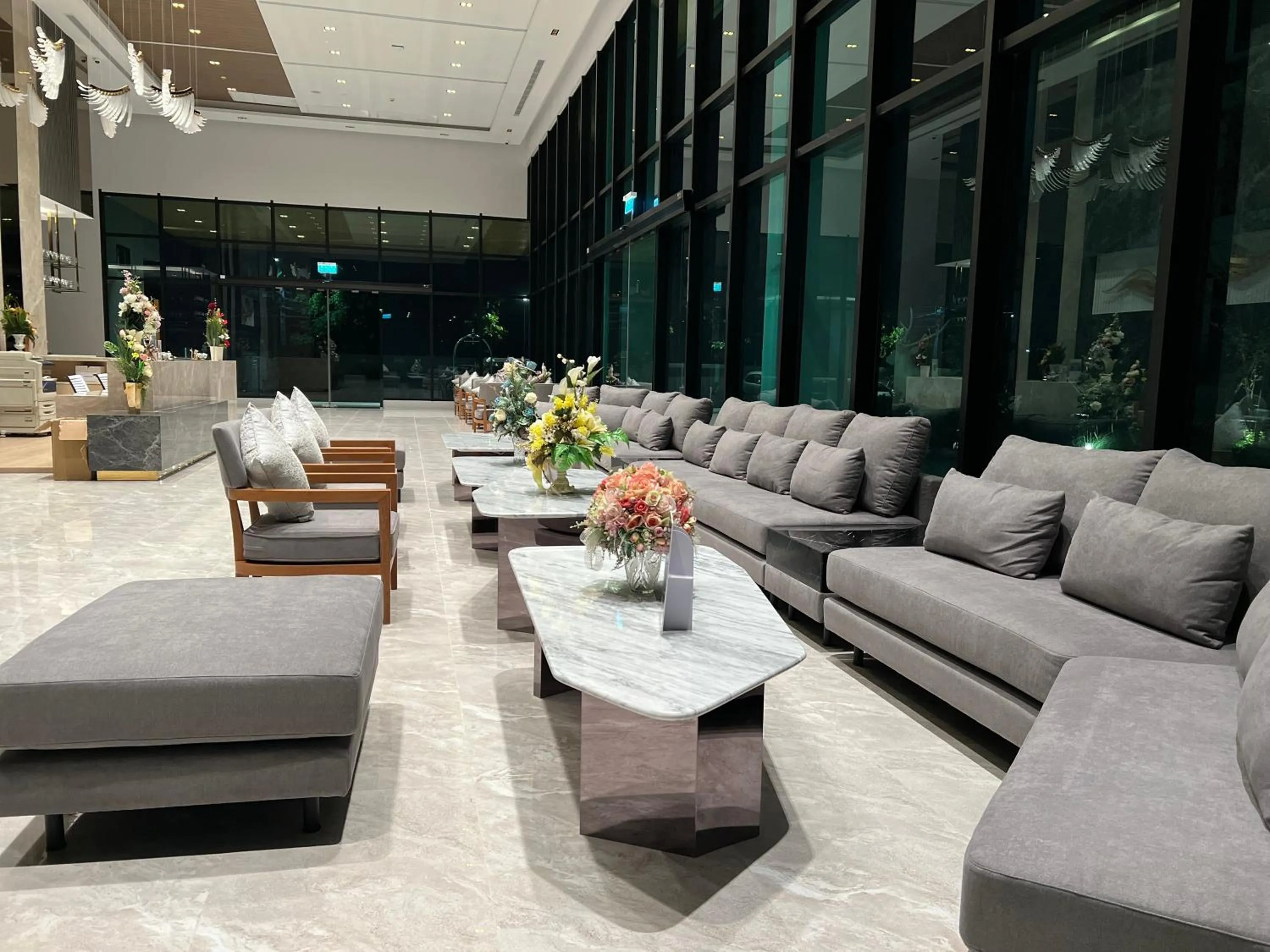 Lobby or reception in Crystal Srivaree Suvarnabhumi Hotel