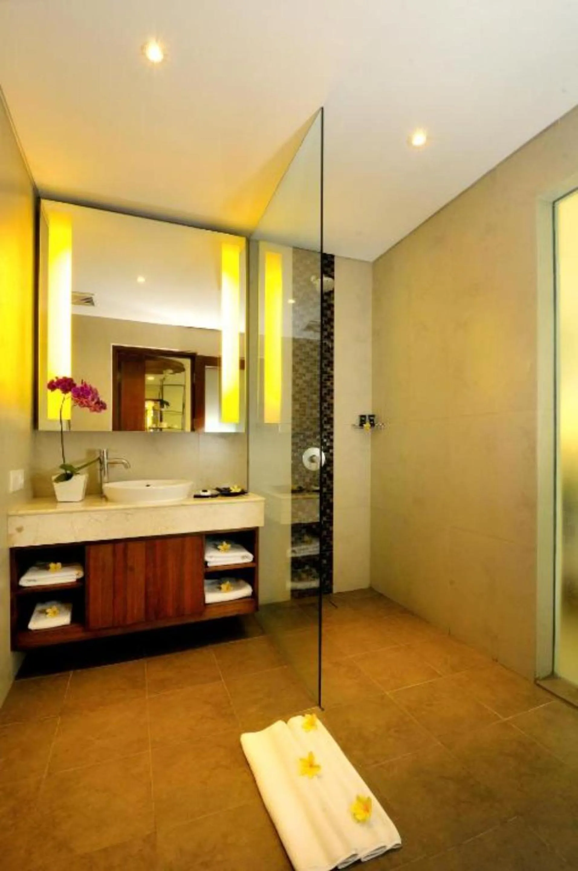 Bathroom in Duaraloka Sanur