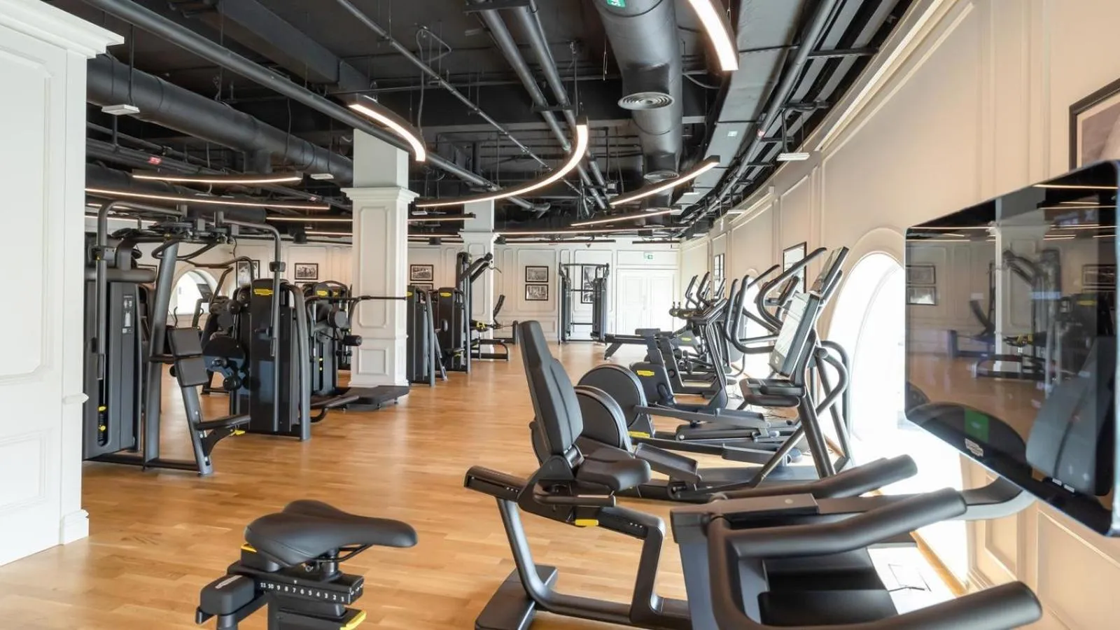 Fitness centre/facilities in 21 High Street Residence By The Torch
