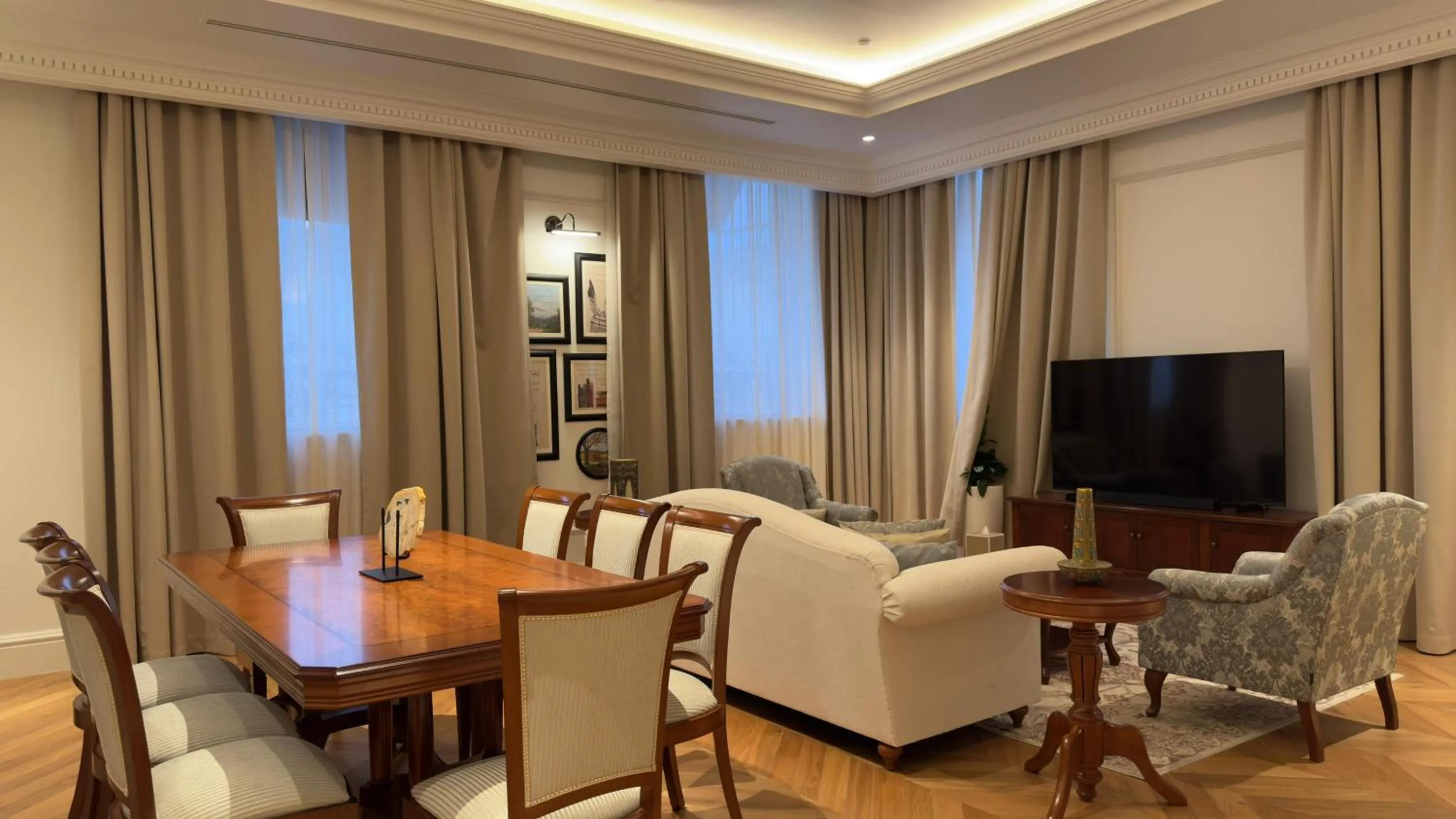 Living room in 21 High Street Residence By The Torch