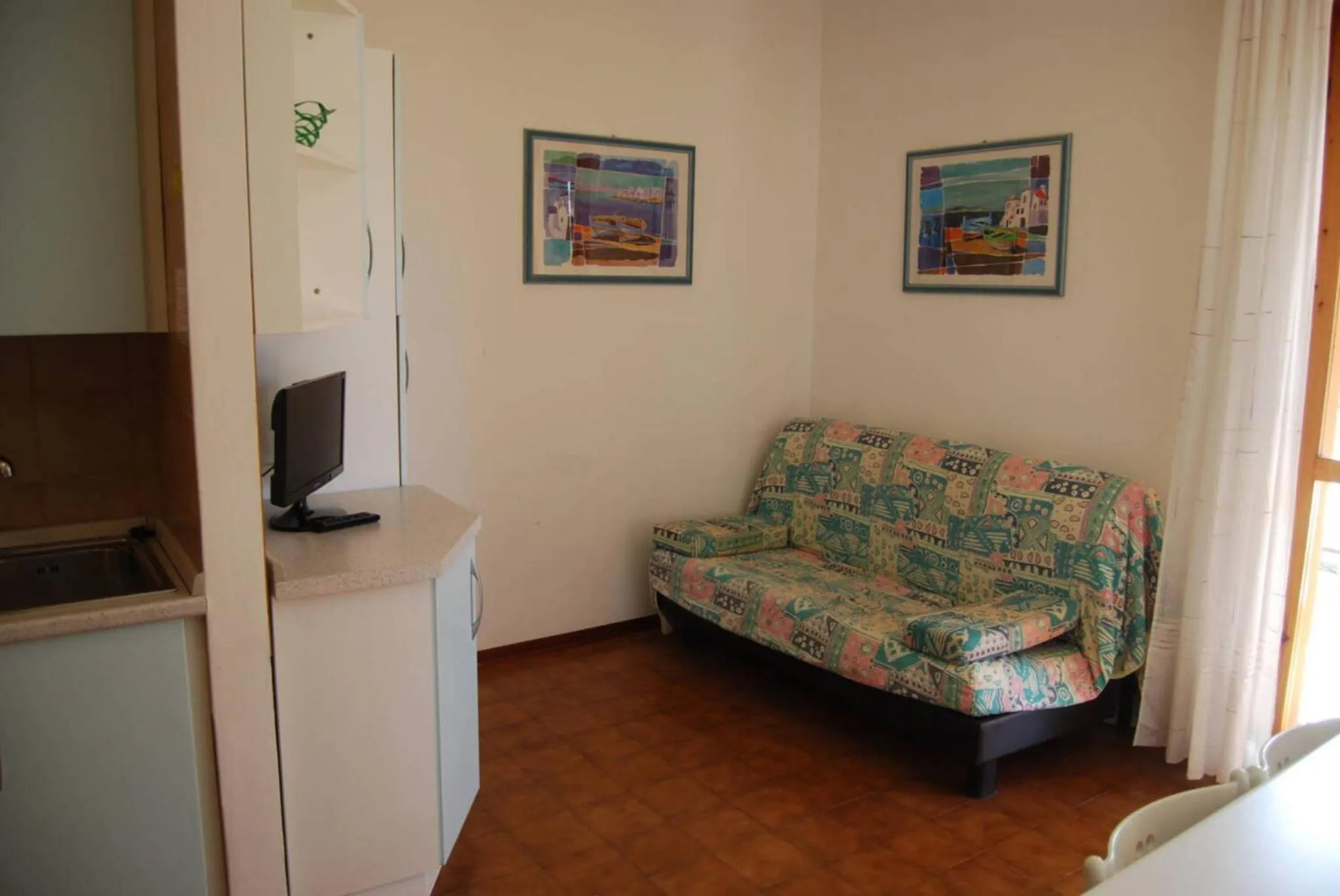 Communal lounge/ TV room, Bed in Seaside welcoming flat next to the beach - Beahost