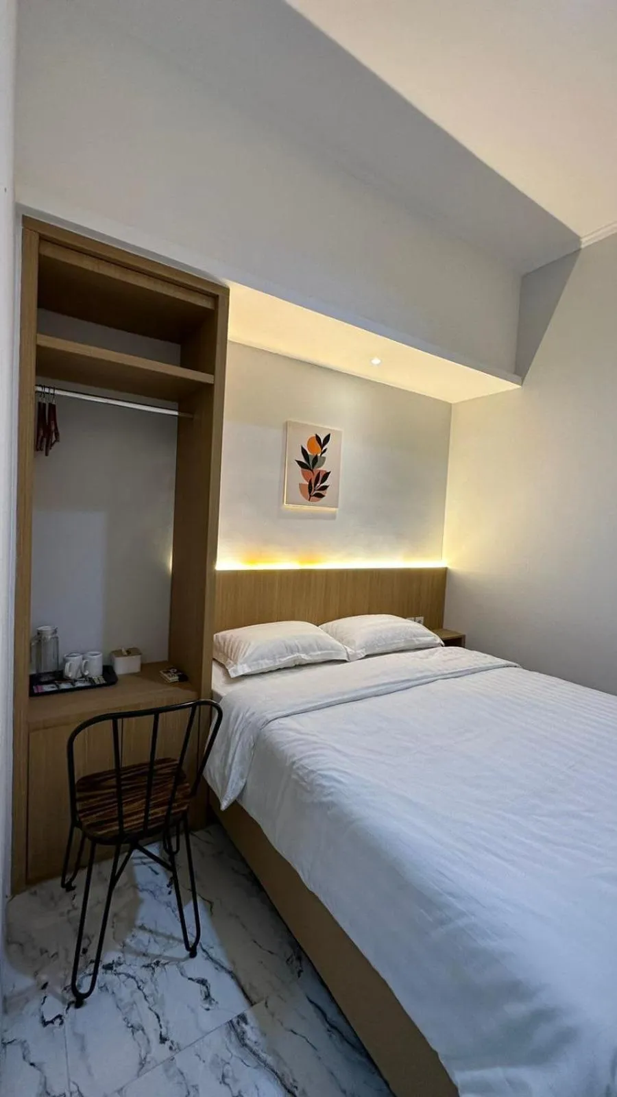 Bedroom, Bed in Aurora House Surabaya