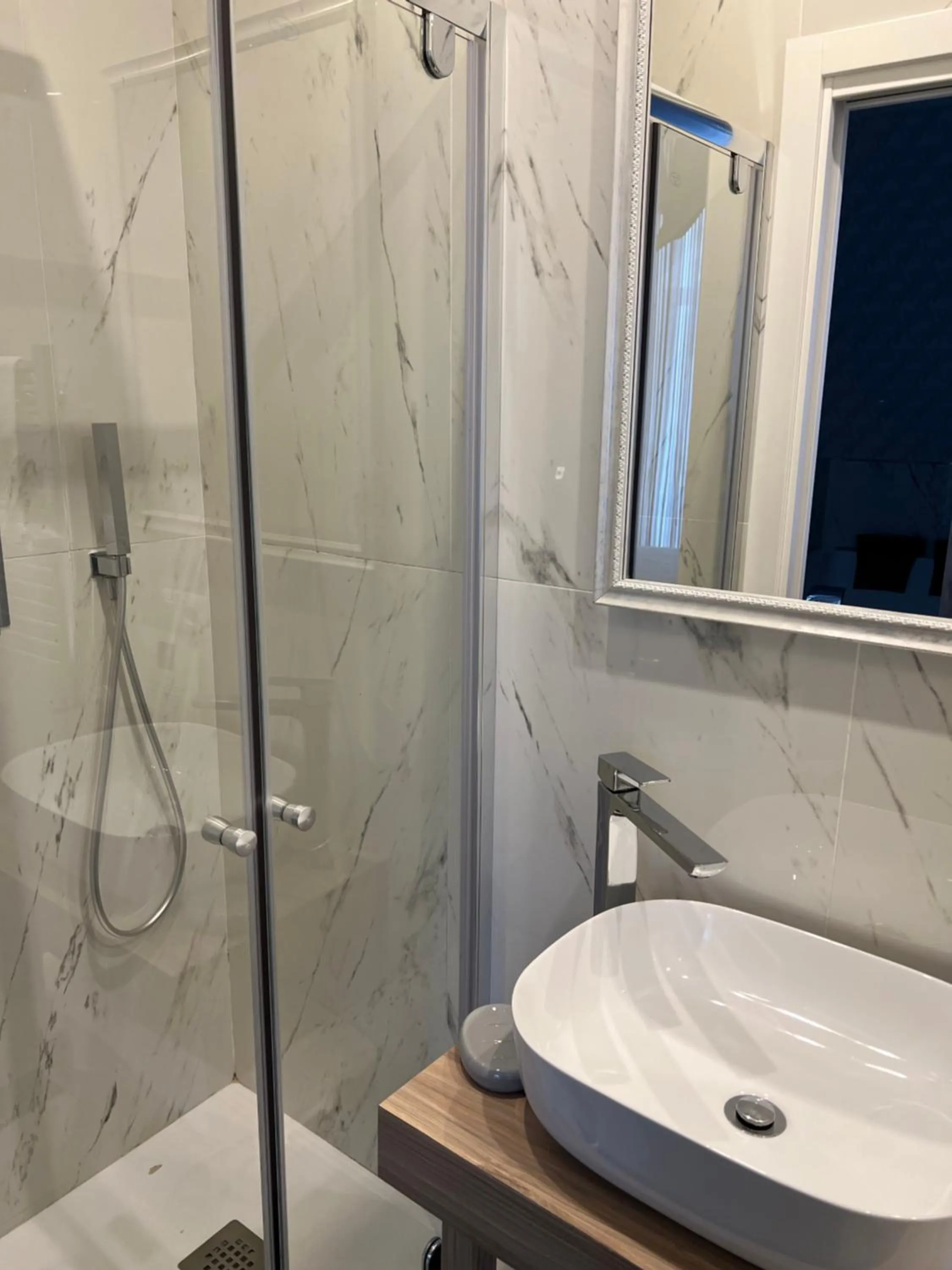 Bathroom in Sole Luxury Bed and Breakfast