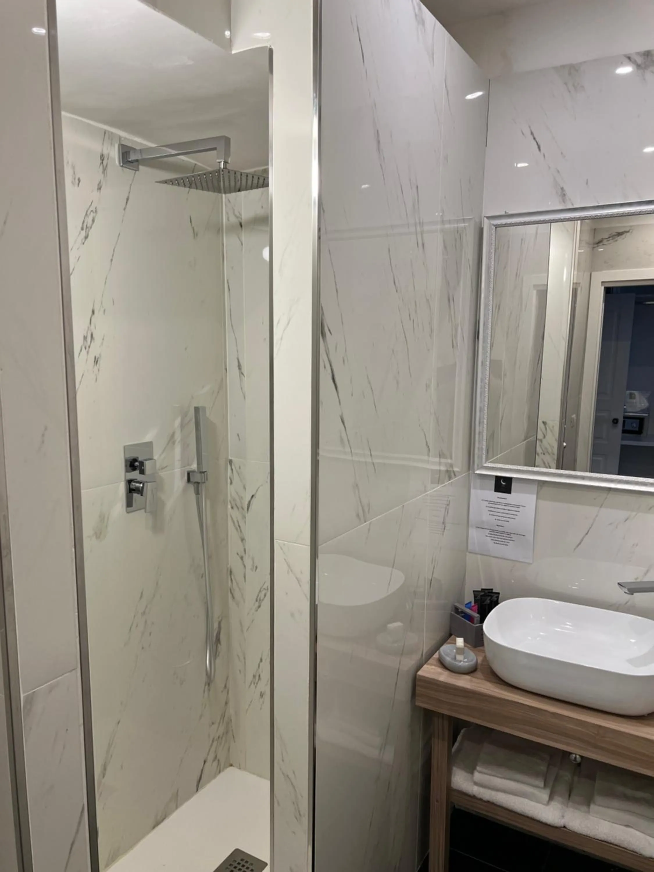 Bathroom in Sole Luxury Bed and Breakfast