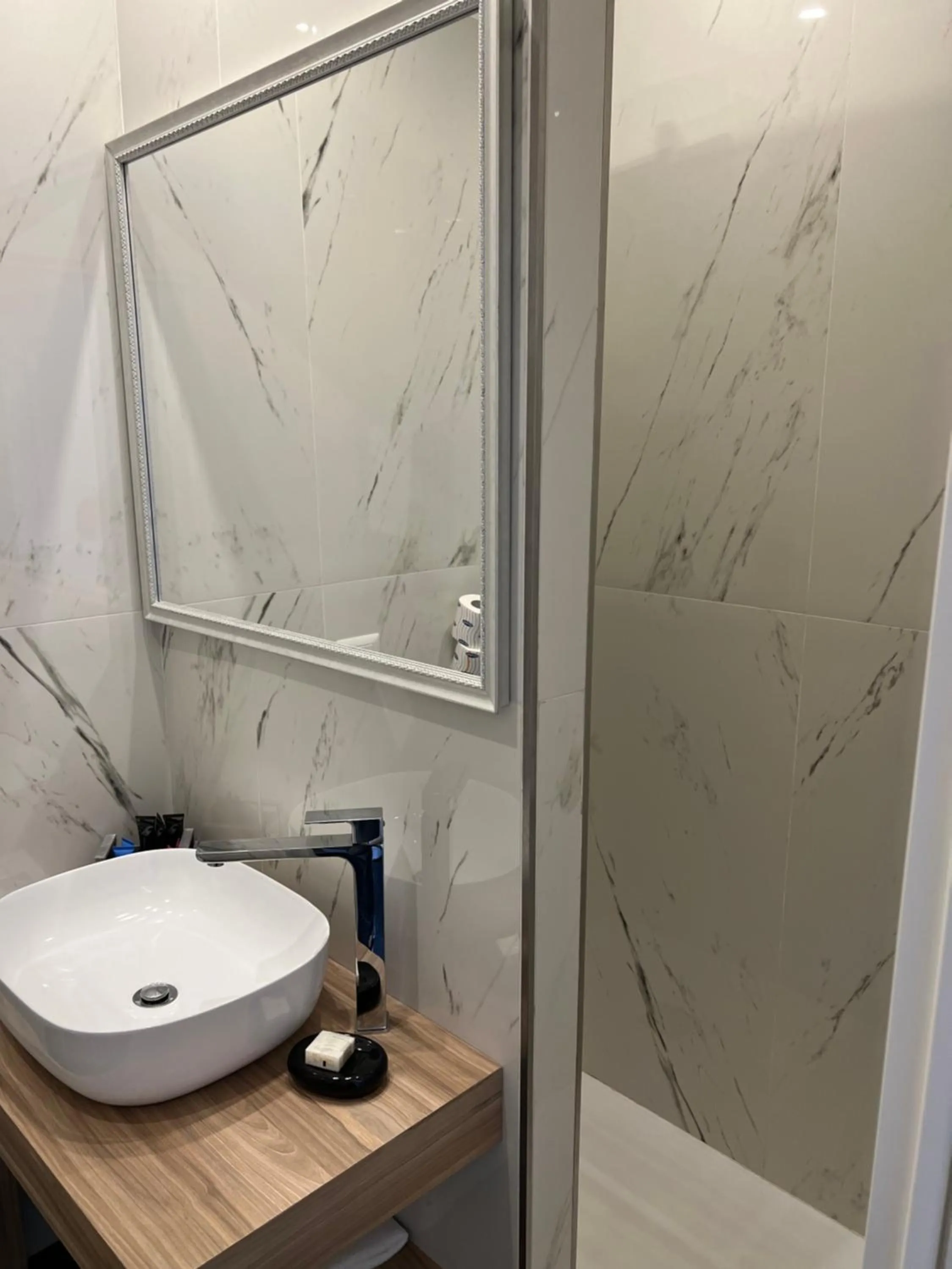 Bathroom in Sole Luxury Bed and Breakfast