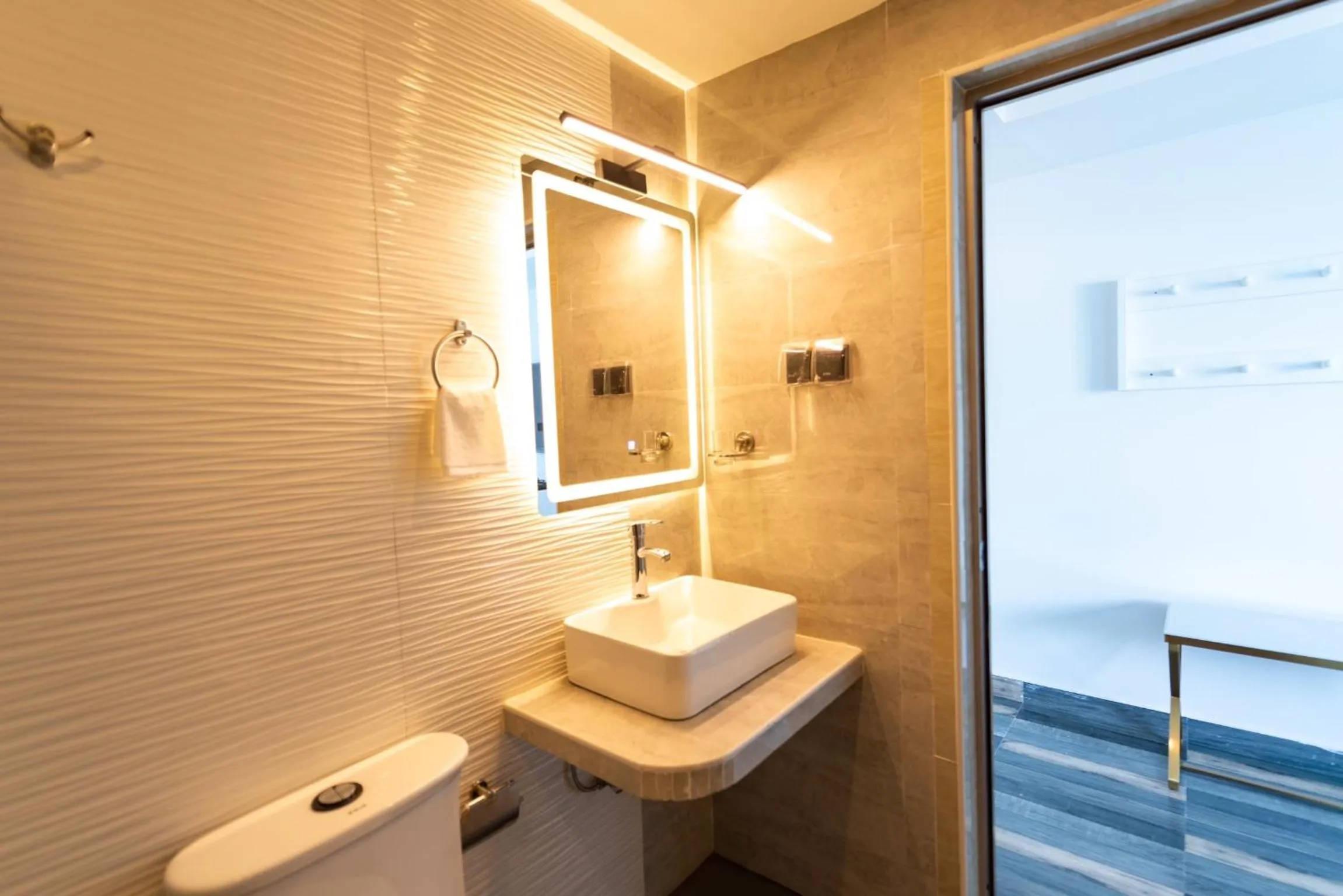 Toilet in FUNPLACE BEACH