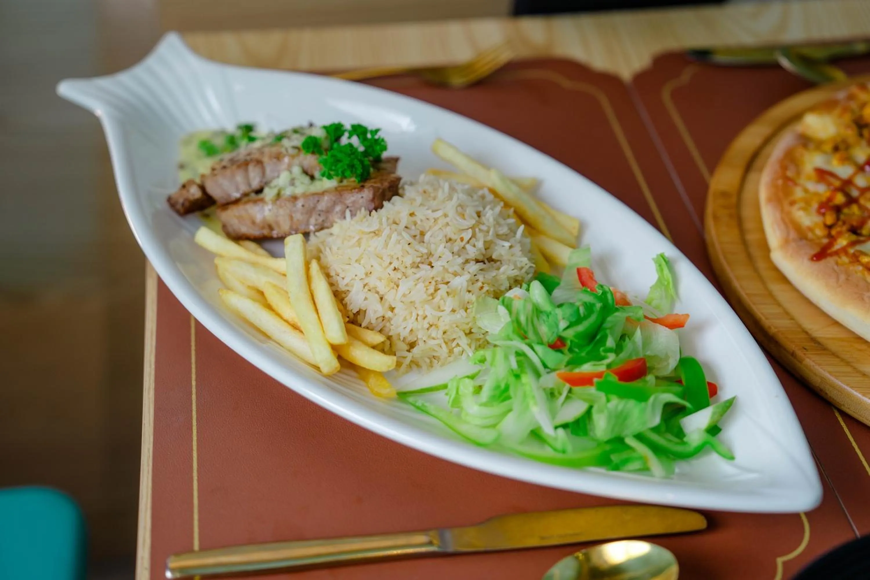 Restaurant/places to eat in FUNPLACE BEACH