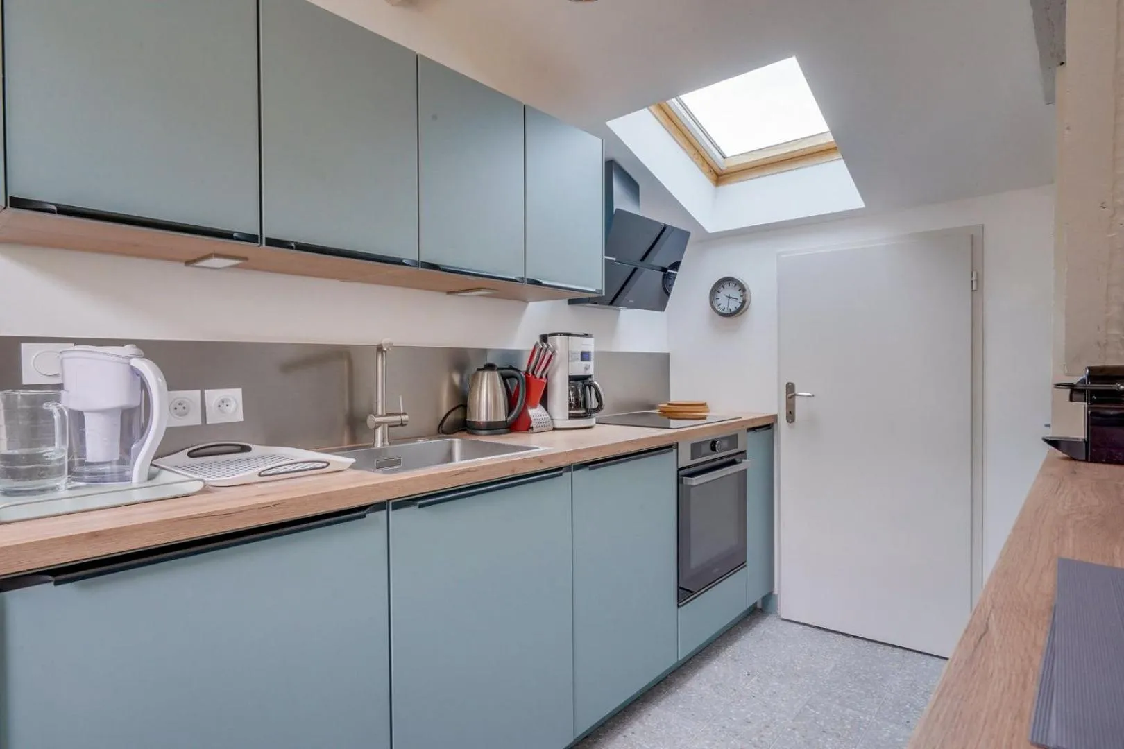 Kitchen or kitchenette in Bel appartement Bordeaux centre Pey Berland