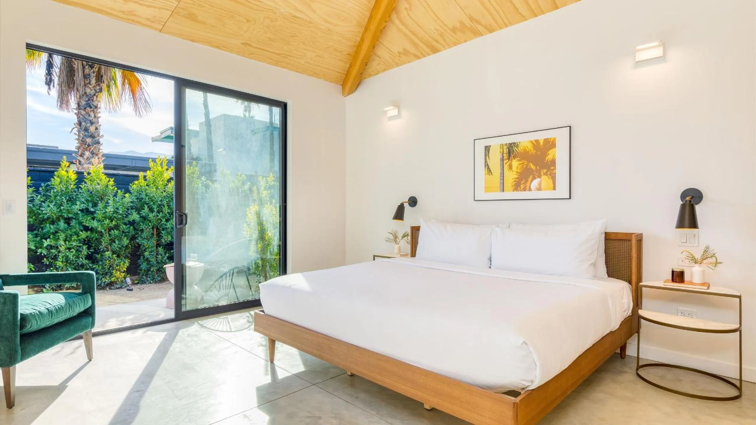 Other, Bed in Blackhaus Suites by AvantStay Modern Comfort in Downtown Palm Springs