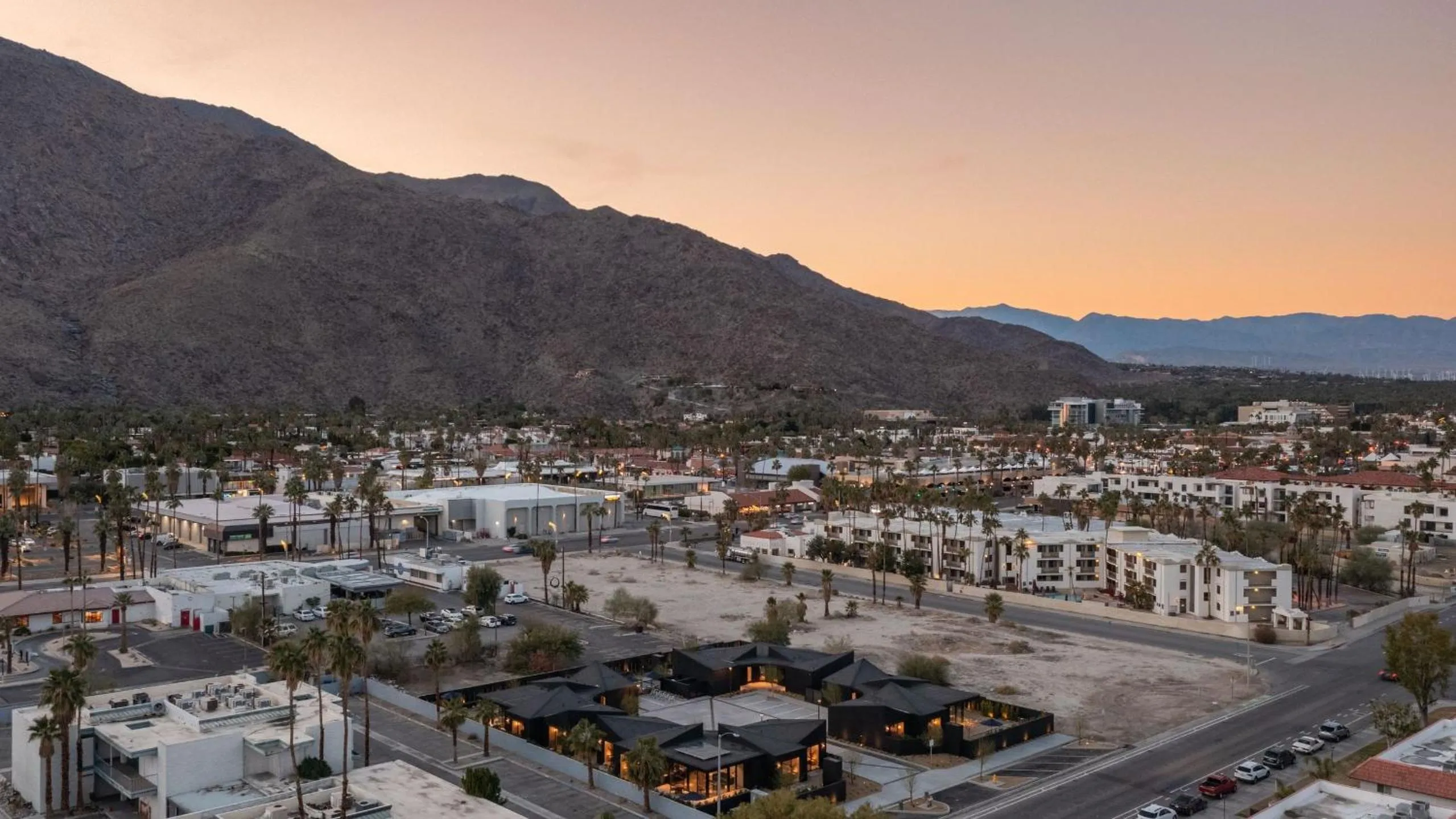 Other in Blackhaus Suites by AvantStay Modern Comfort in Downtown Palm Springs