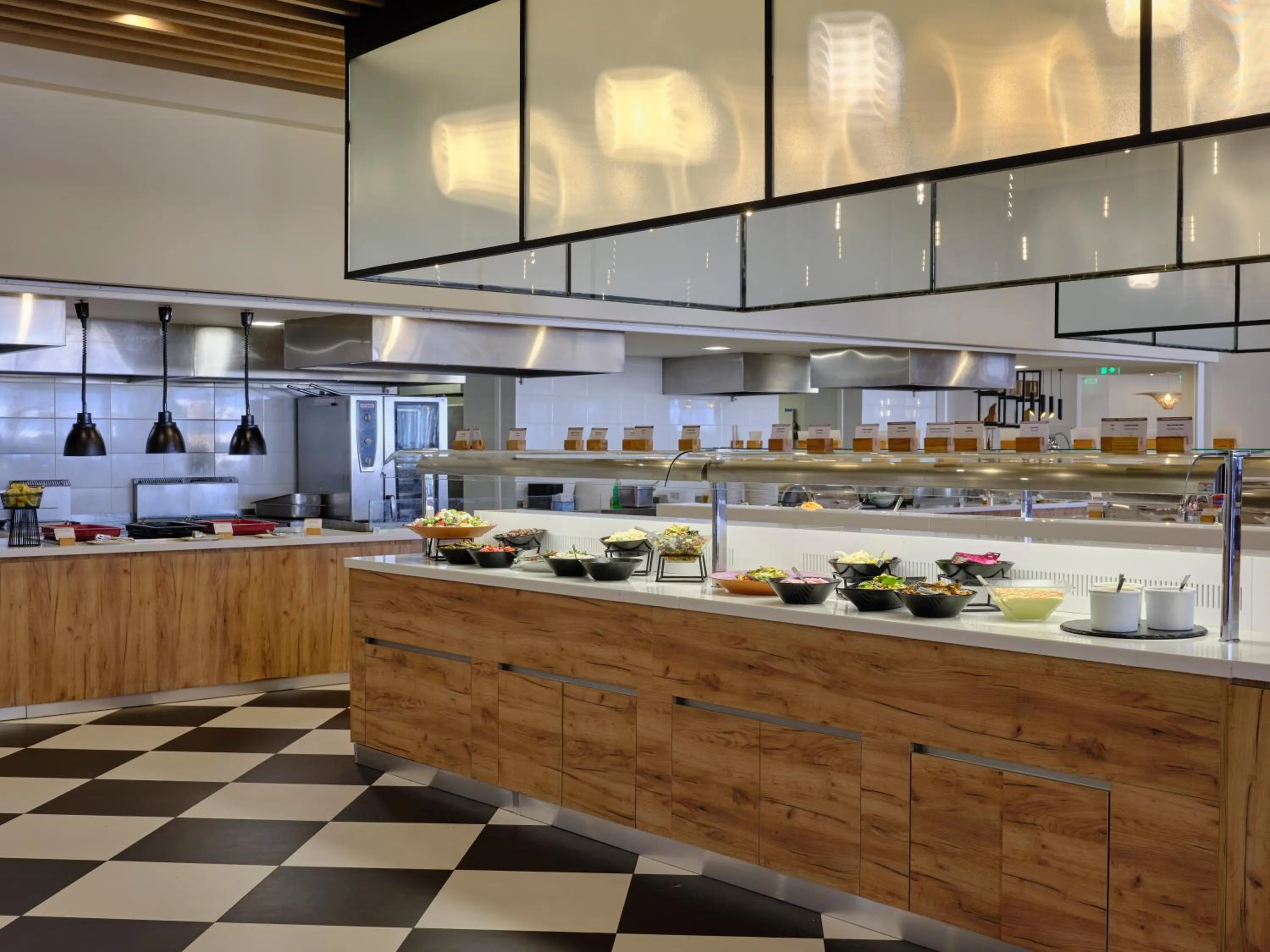 Restaurant/places to eat in Atlantica Ocean Beach Resort