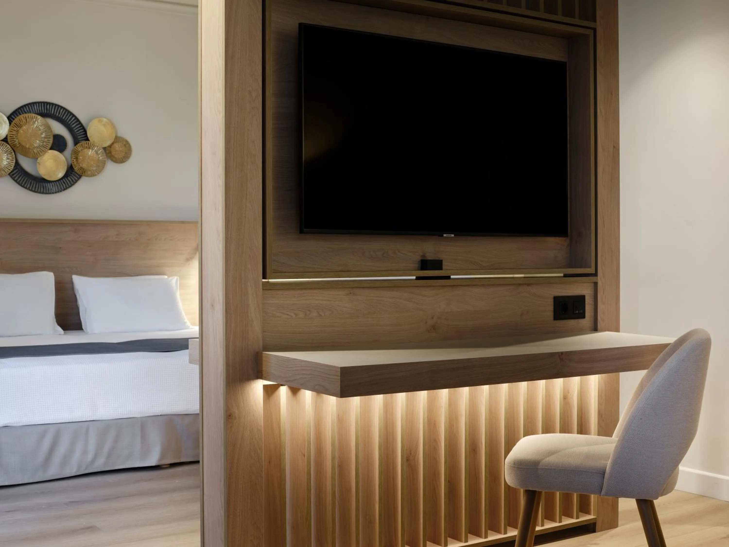 TV and multimedia, Bed in Atlantica Ocean Beach Resort