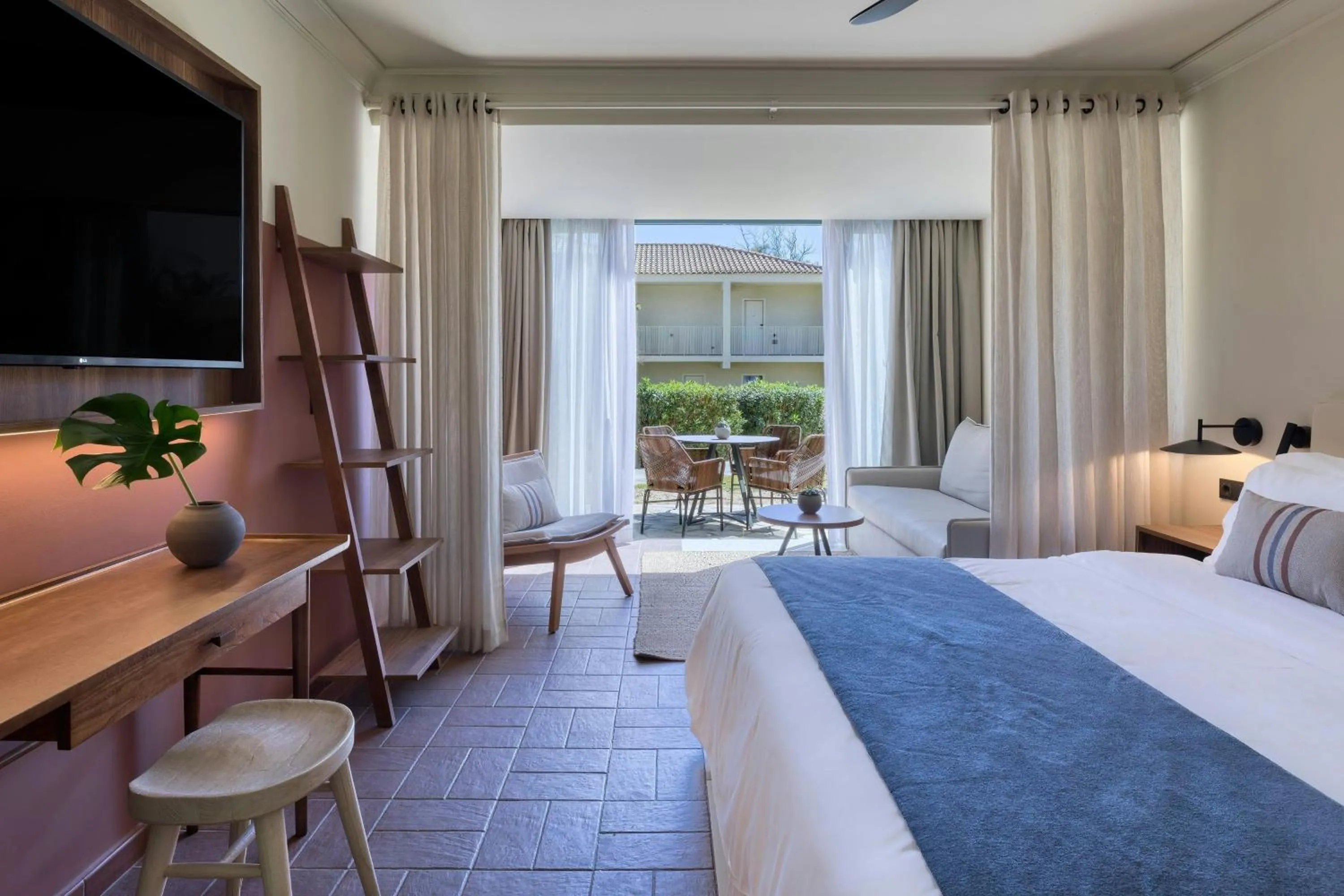 Photo of the whole room, Bed in Domes Aulūs Zante, All Inclusive, Autograph Collection