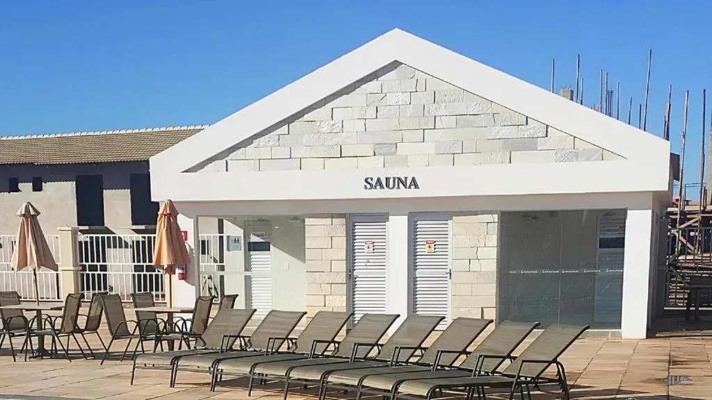 LACQUA DIROMA RESORT TOP