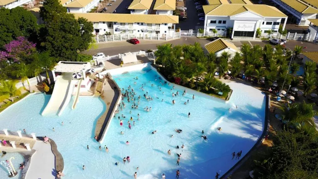 LACQUA DIROMA RESORT TOP