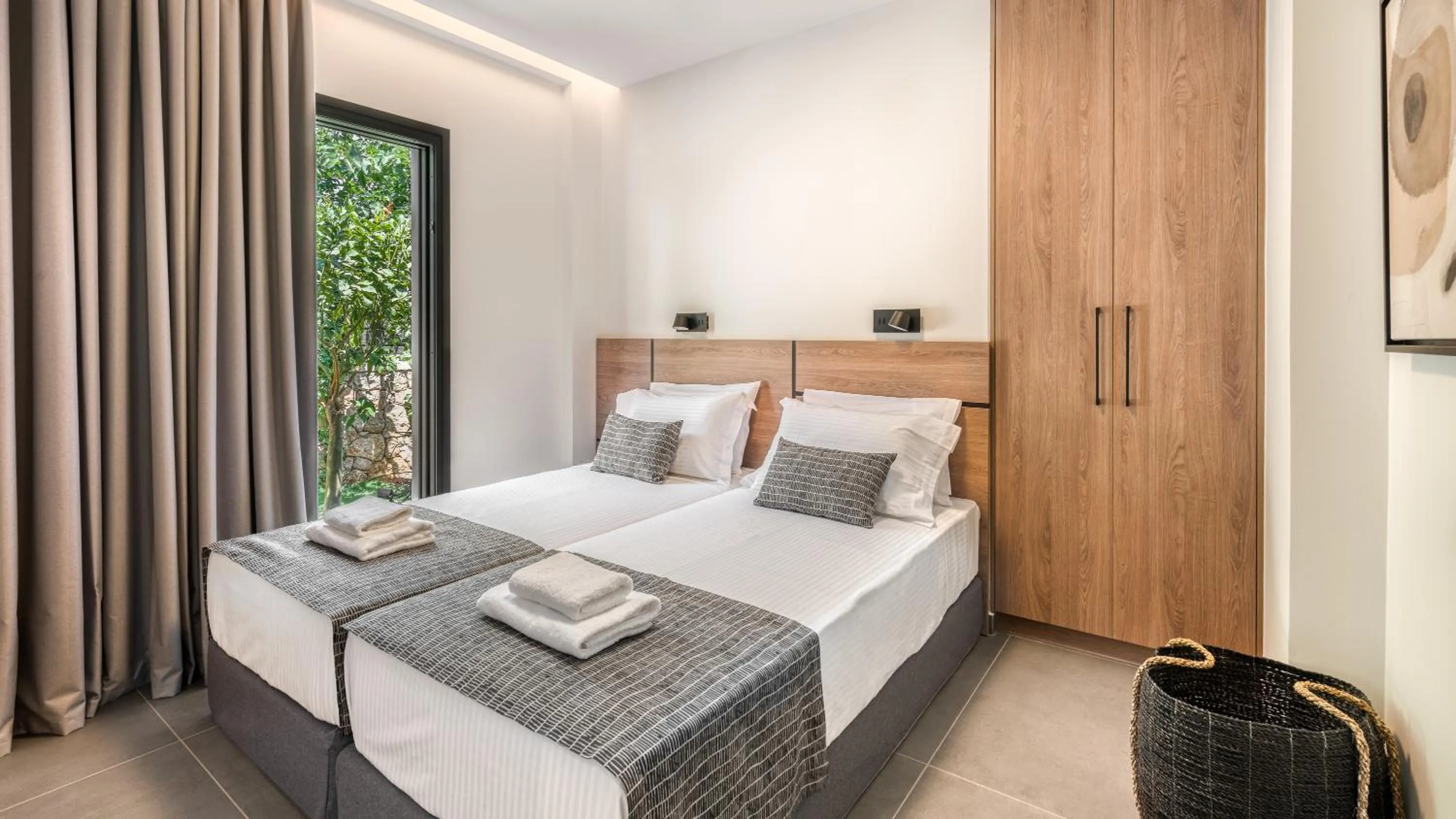 Bedroom, Bed in Sezian Boutique Homes and Villas