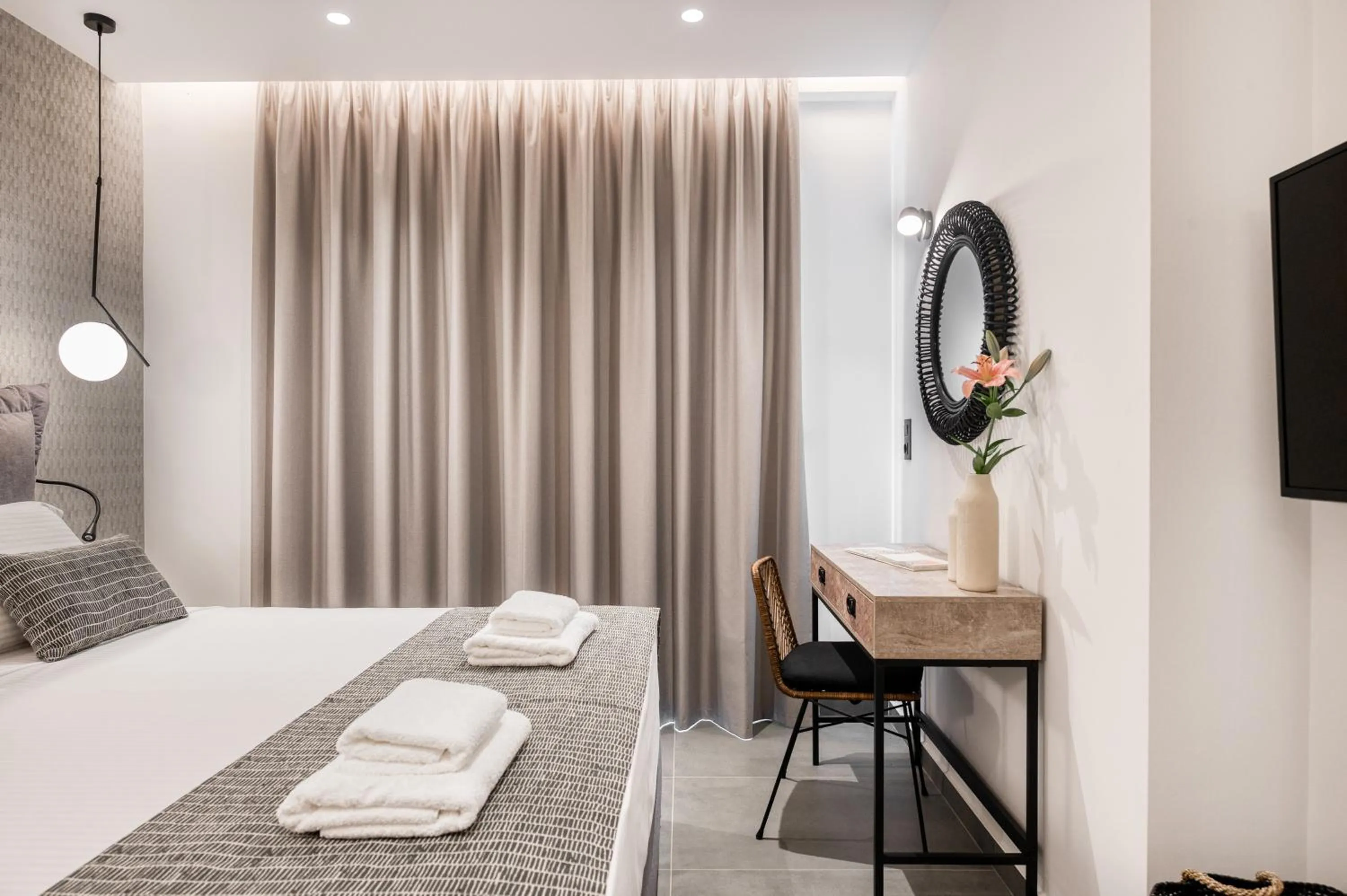 Bedroom, Bed in Sezian Boutique Homes and Villas