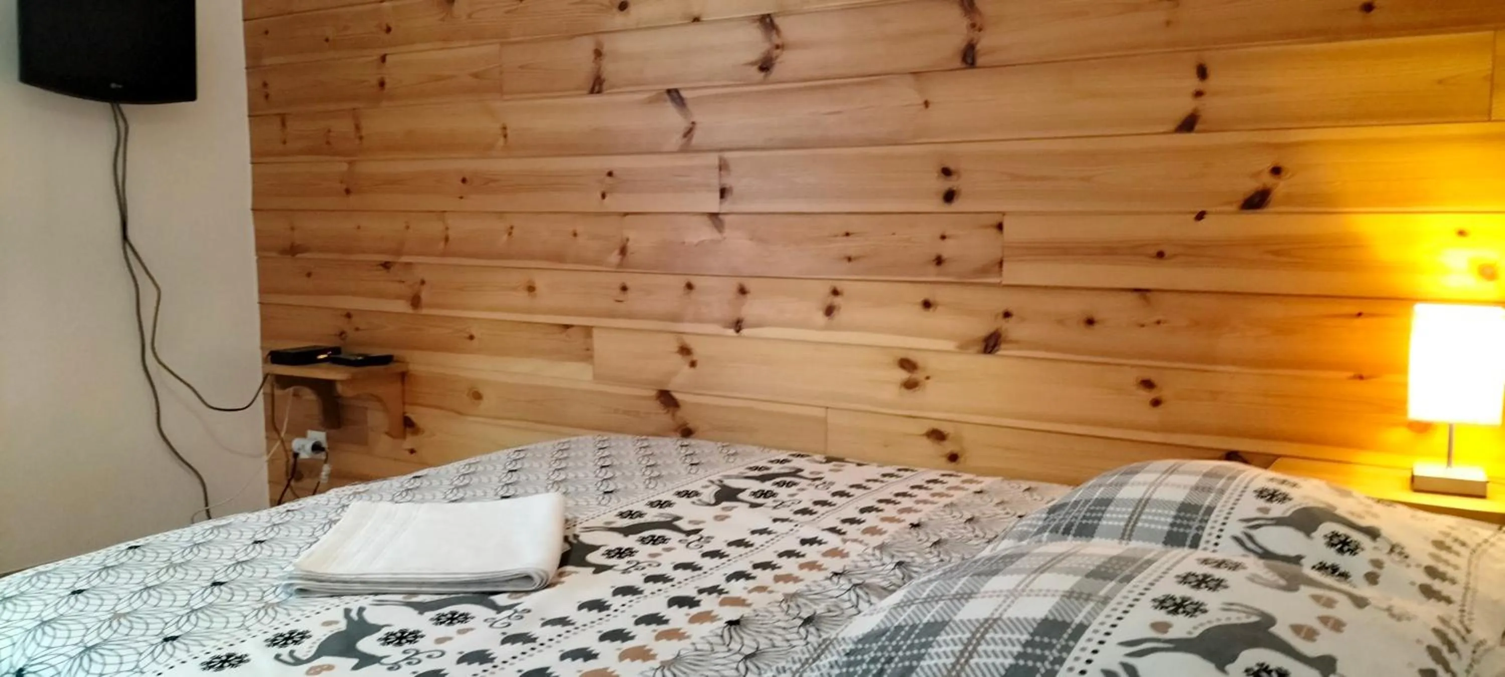 Bedroom, Bed in Auberge La maison de Catherine
