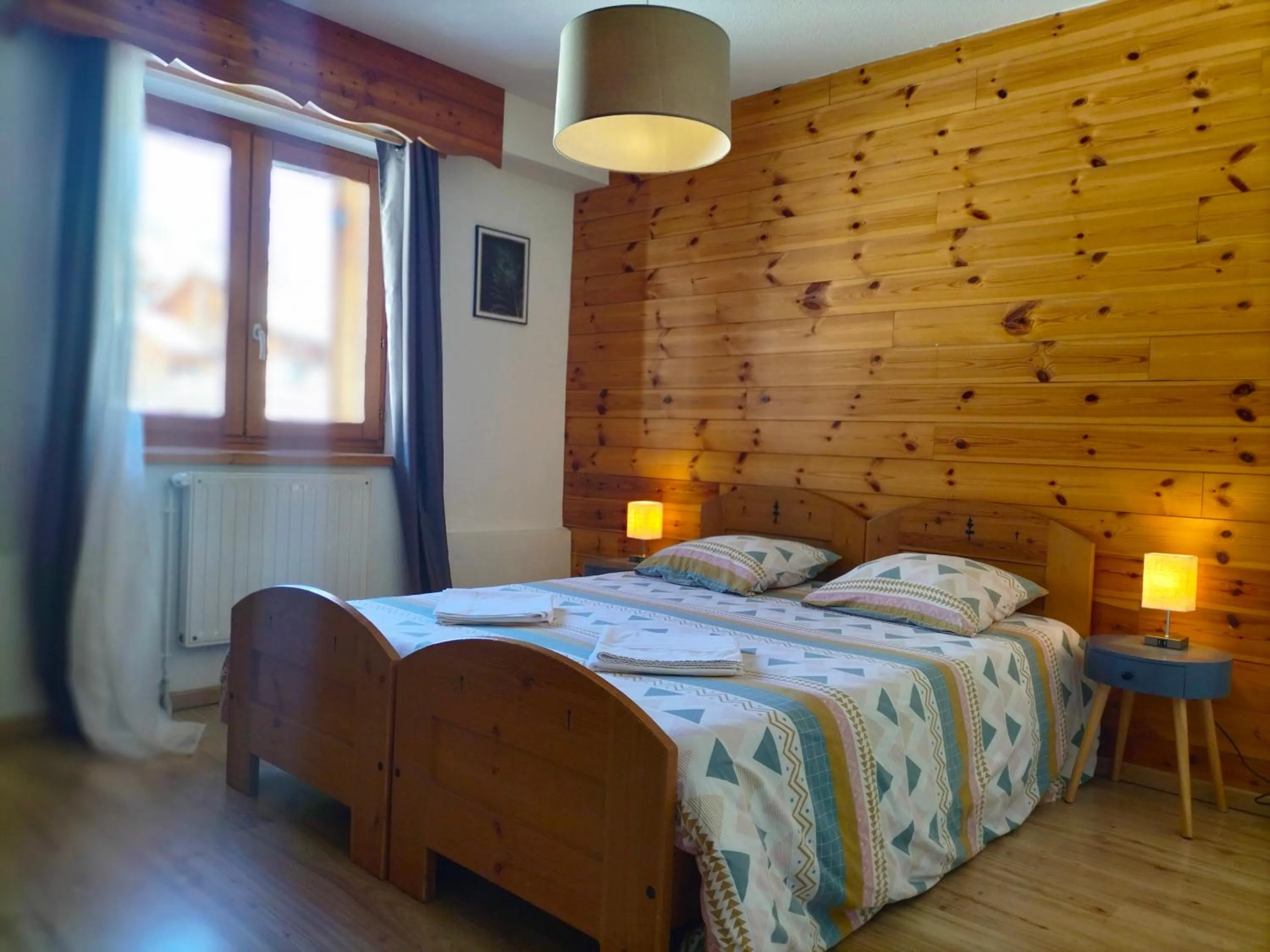 Bedroom, Bed in Auberge La maison de Catherine