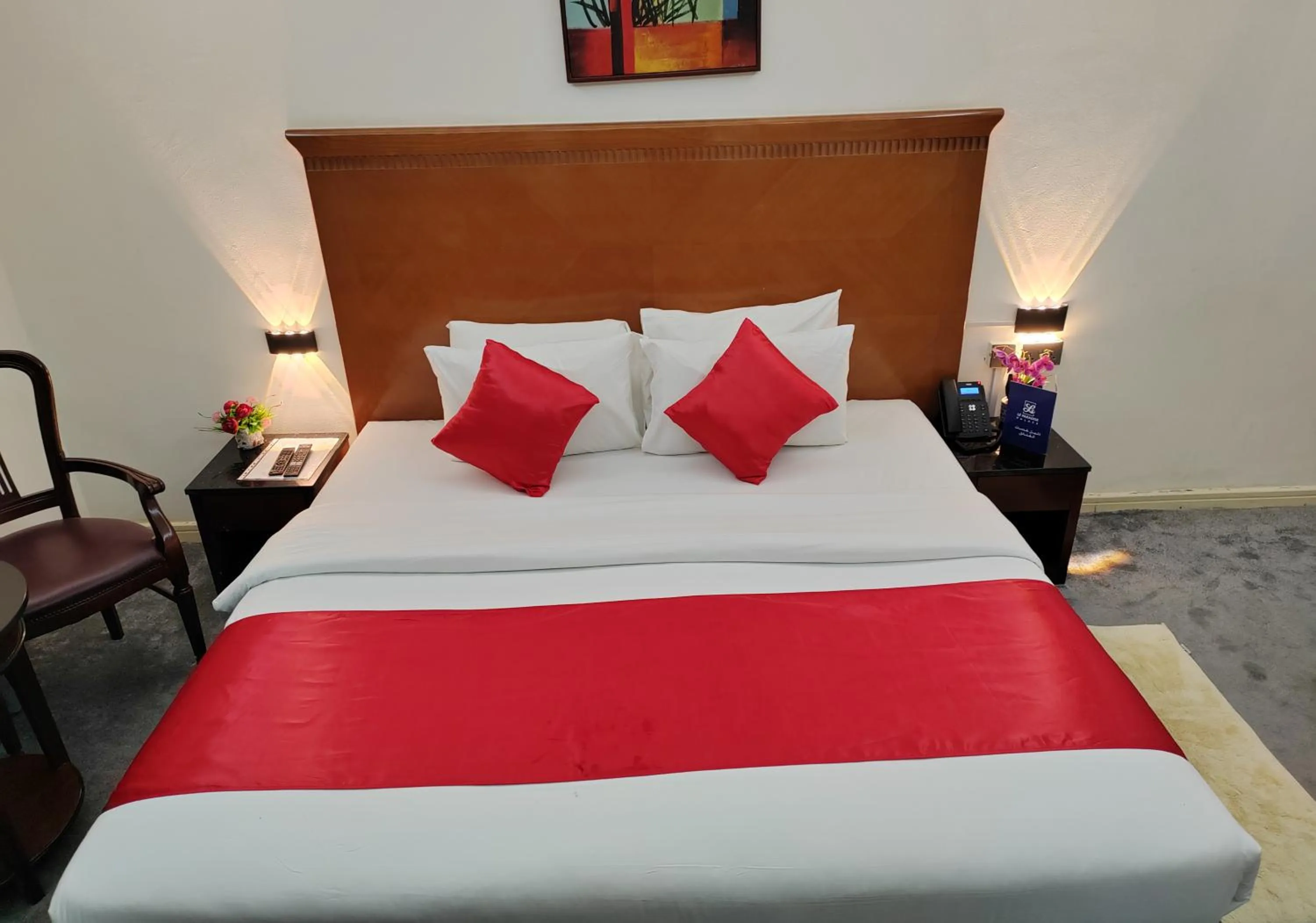 Bed in Le Paradise Palace Hotel Deira Dubai Al Rigga